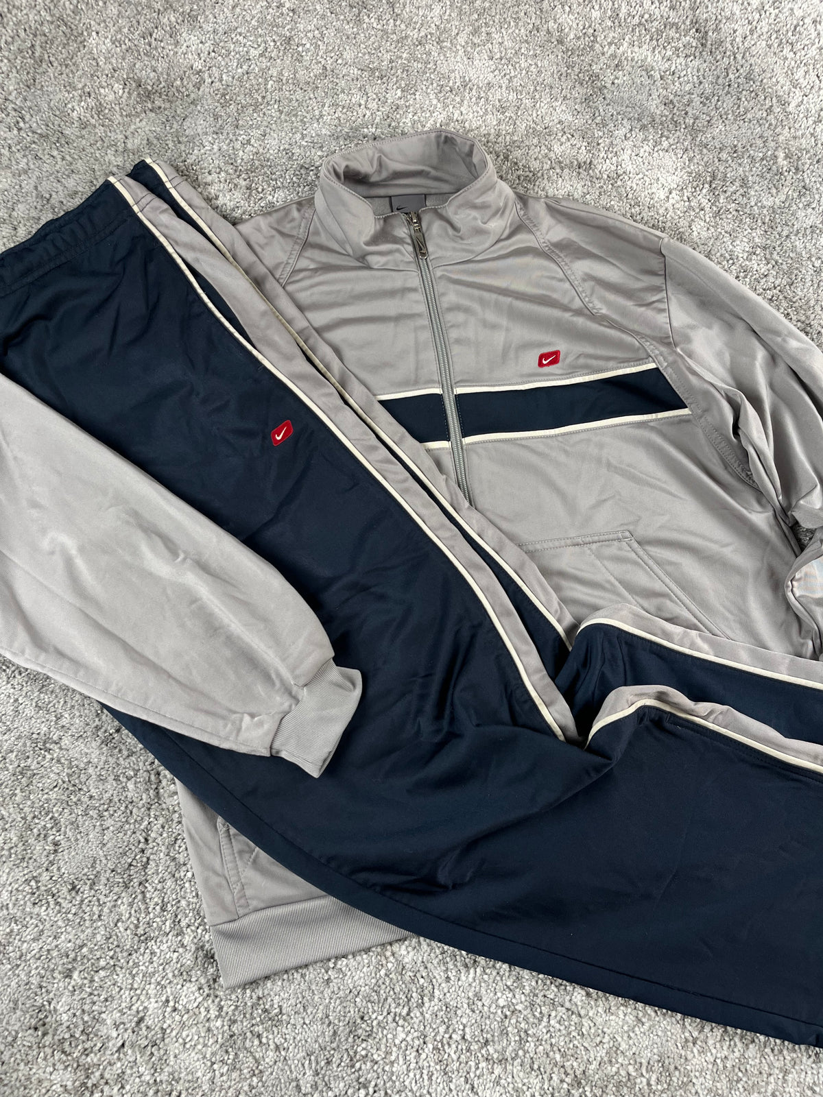 Nike Tracksuit Vintage 2000s "Gray/Navy" (M)