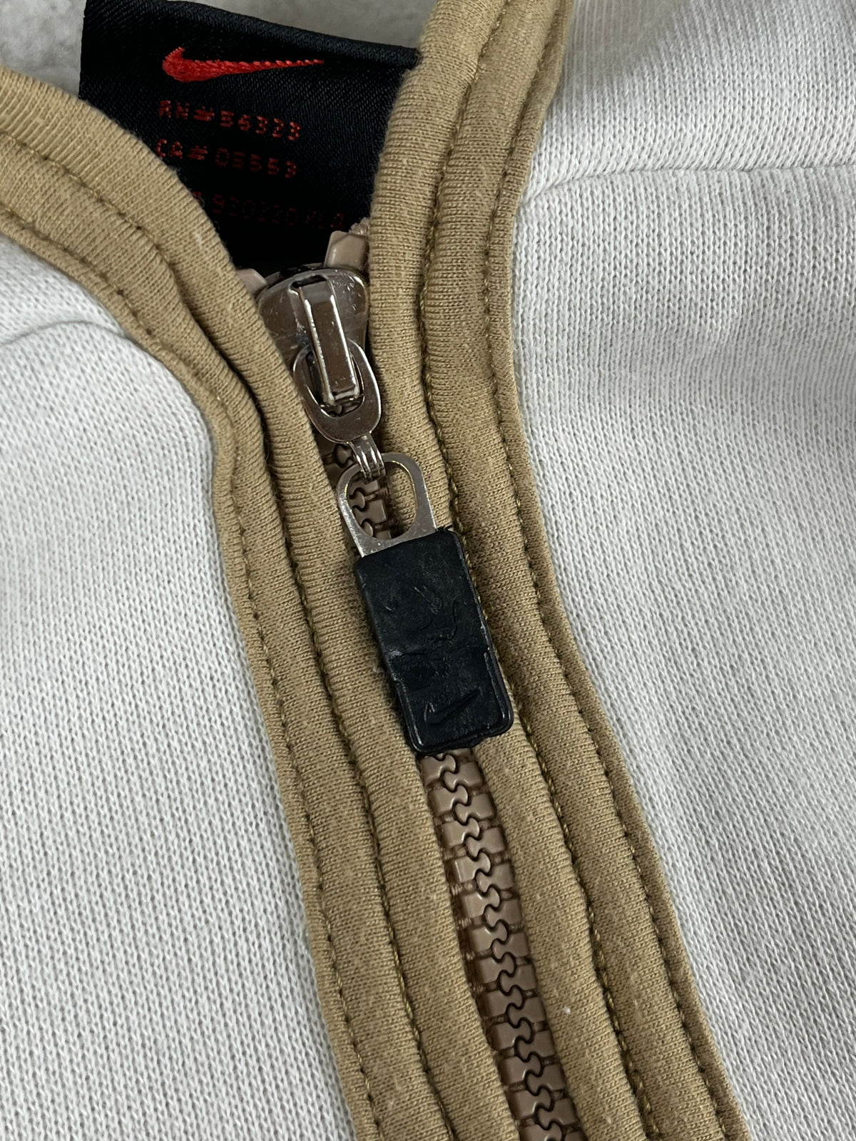 Survêtement Nike vintage années 2000 « Blanc/Beige » (XL)