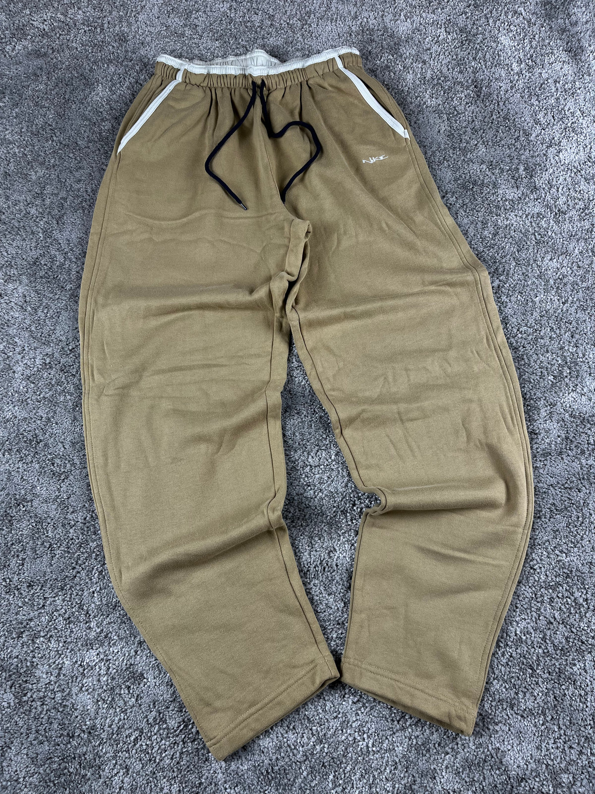 Survêtement Nike vintage années 2000 « Blanc/Beige » (XL)