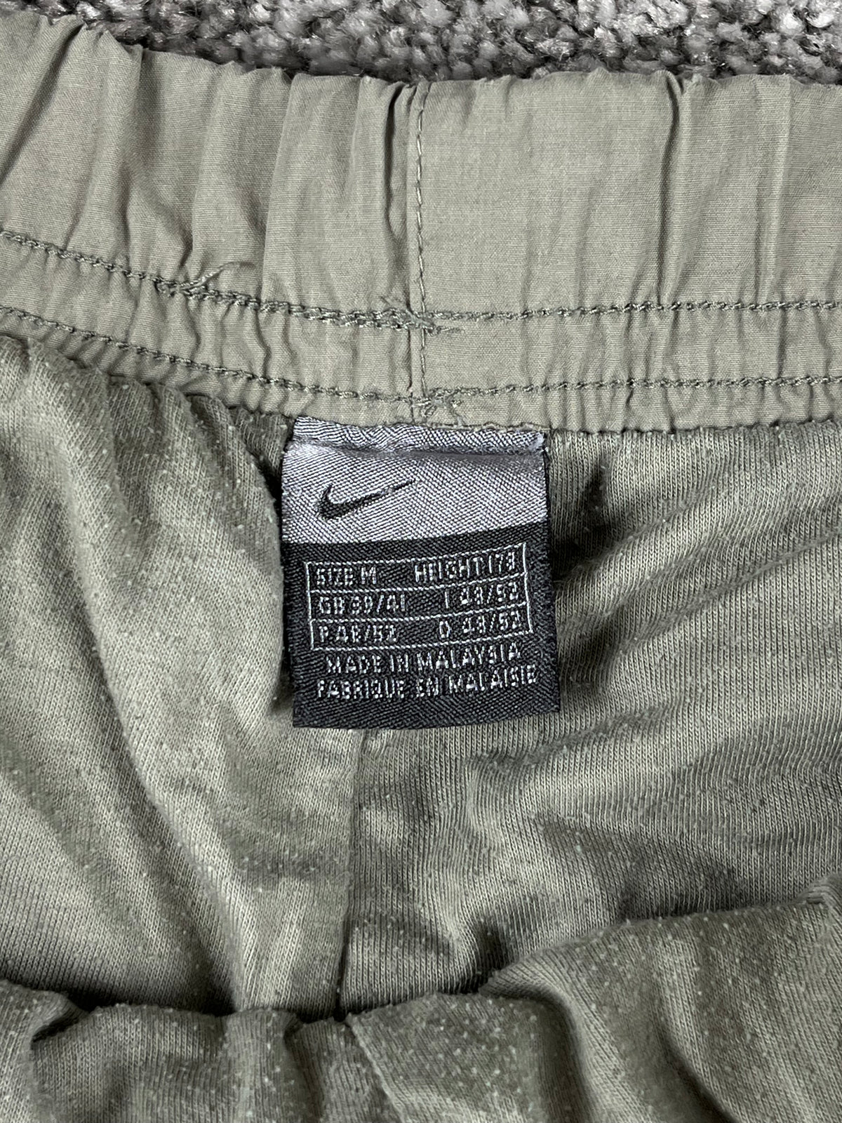 Pantalón de chándal Nike Vintage años 2000 "Verde/Caqui" (M)