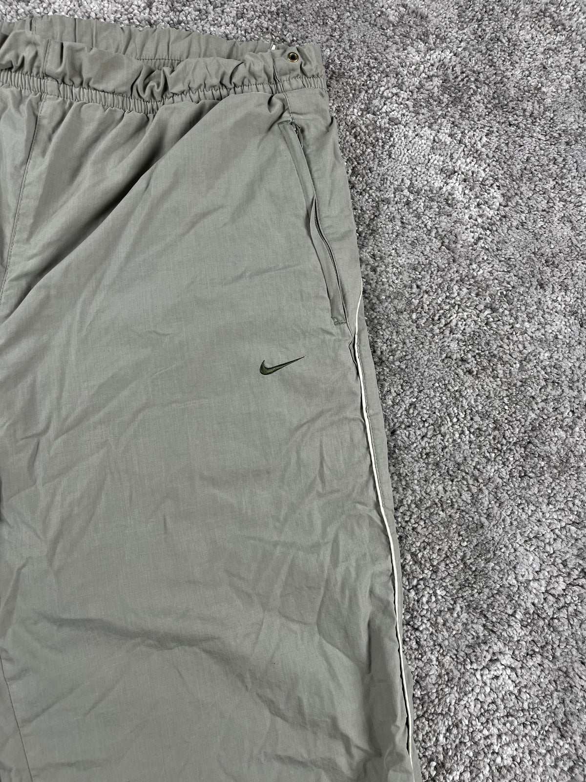 Pantalón de chándal Nike Vintage años 2000 "Verde/Caqui" (M)