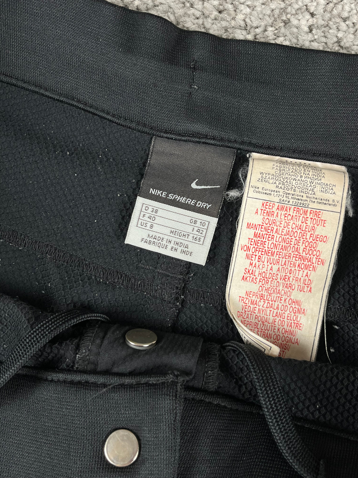 Pantalon de survêtement vintage Nike années 2000 "Noir" (S)