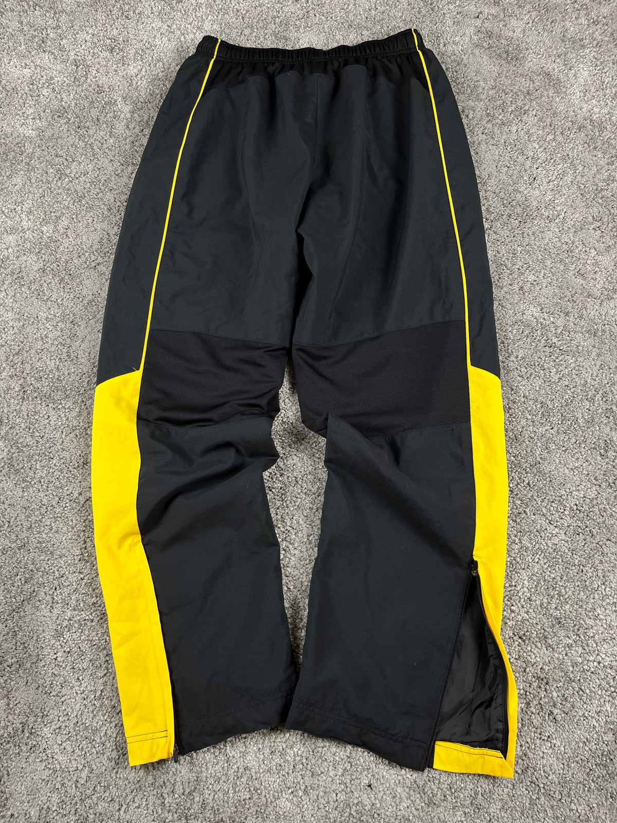 Nike Trackpant Vintage 2000s "Black/Yellow" (L)