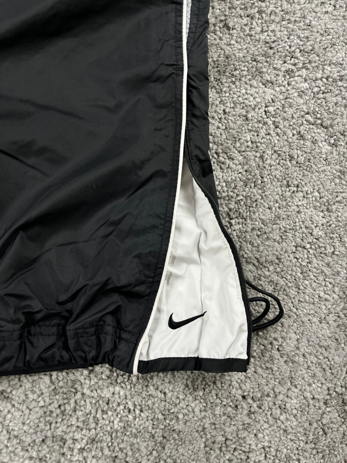 Nike Trackpant Vintage 2000s "Black/Gray" (L)