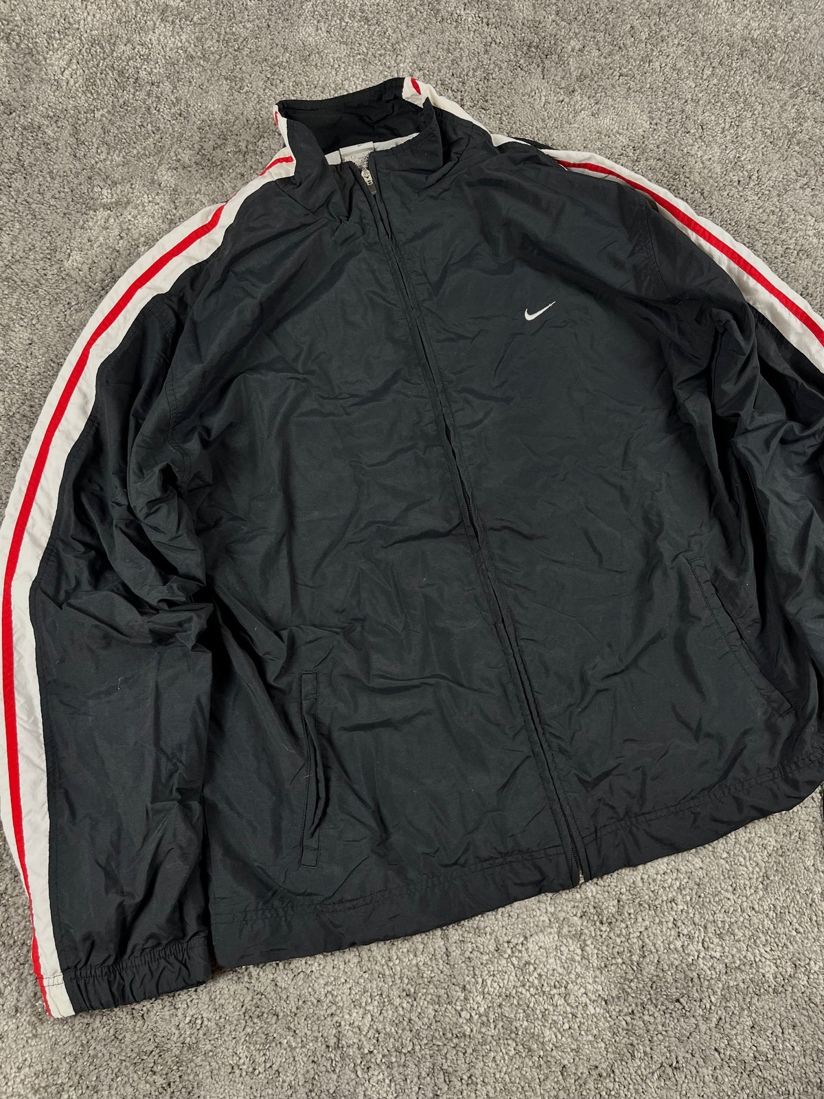 Chándal Nike vintage años 2000 "Negro/Blanco/Rojo" (XL)