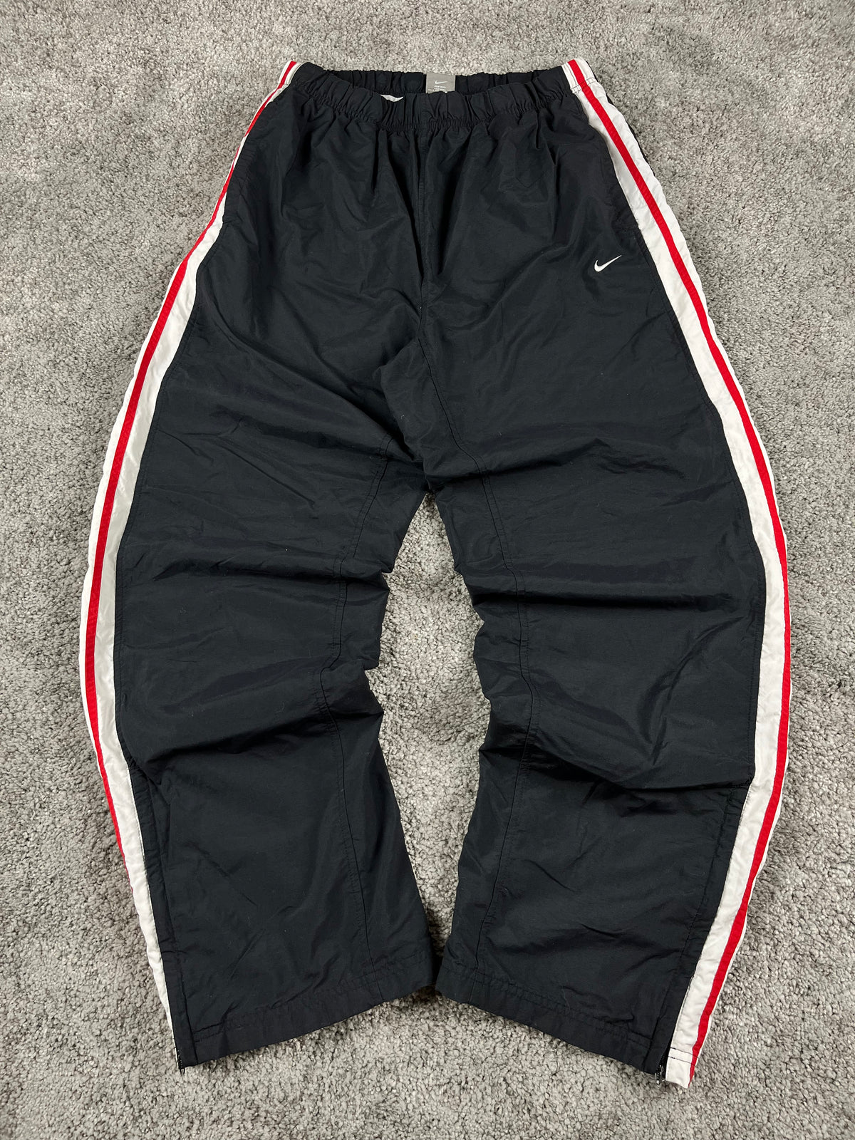 Chándal Nike vintage años 2000 "Negro/Blanco/Rojo" (XL)