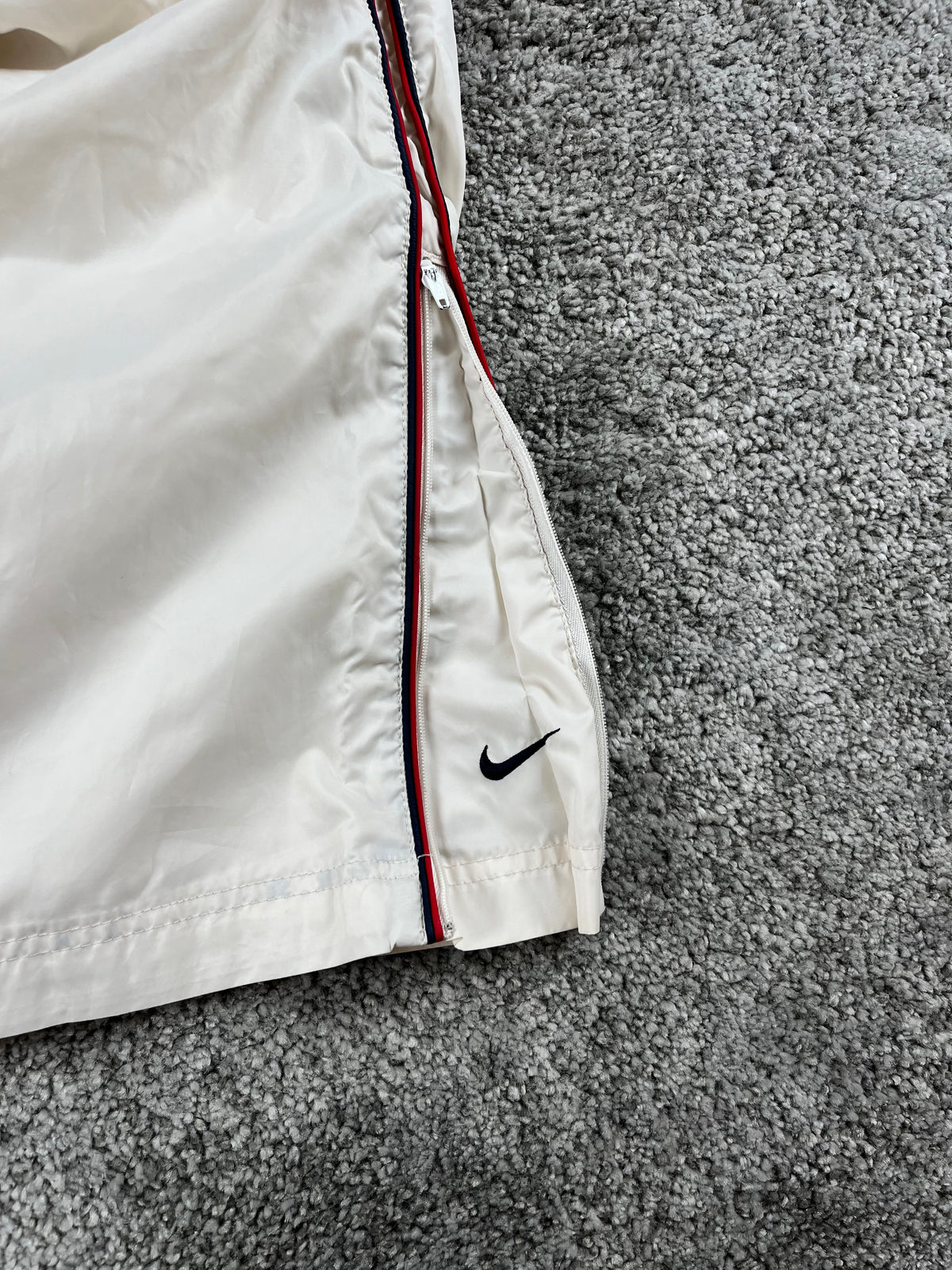 Nike Trackpant Vintage 2000s "White/Navy/Red" (L)