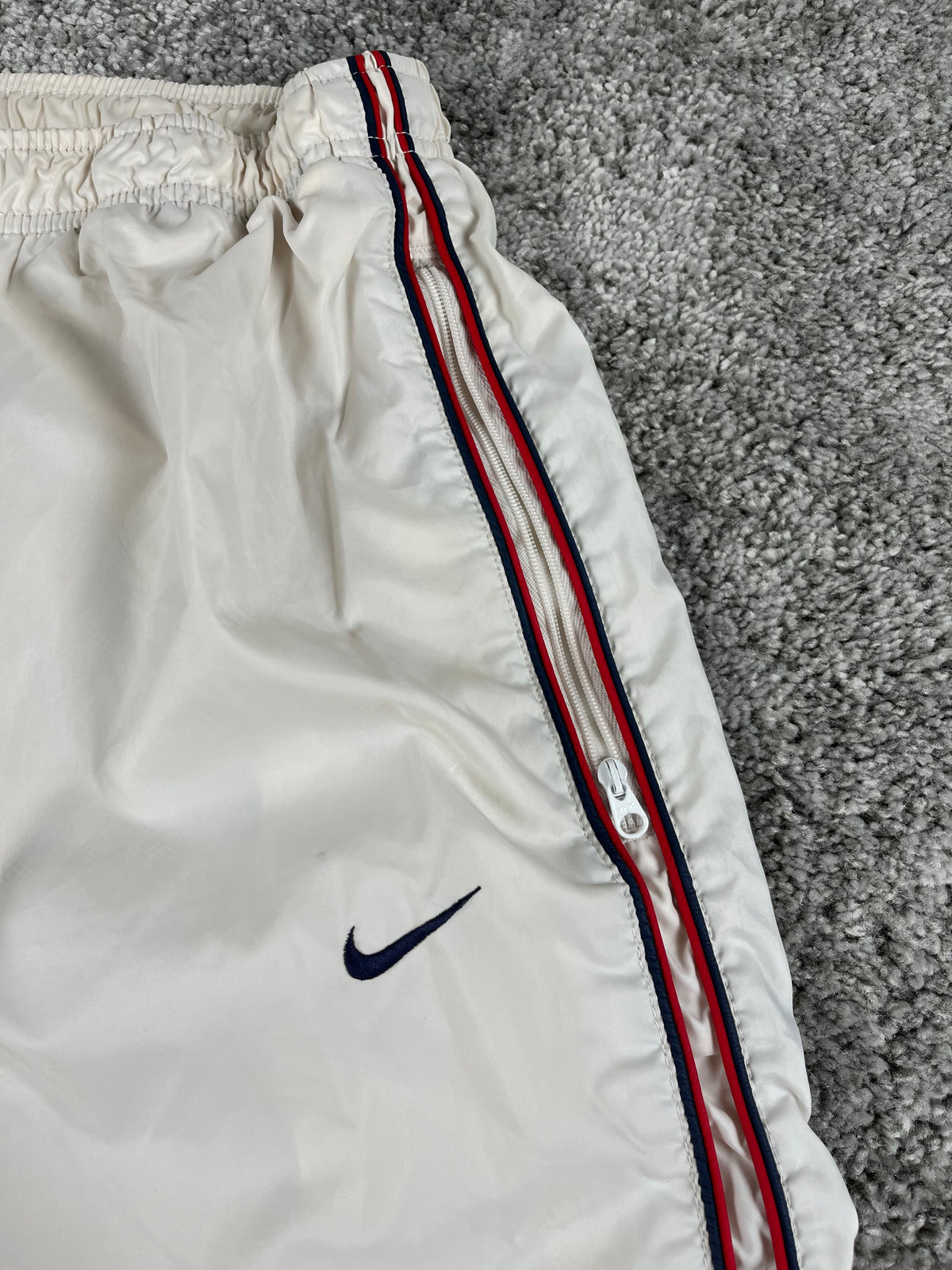 Nike Trackpant Vintage 2000s "White/Navy/Red" (L)