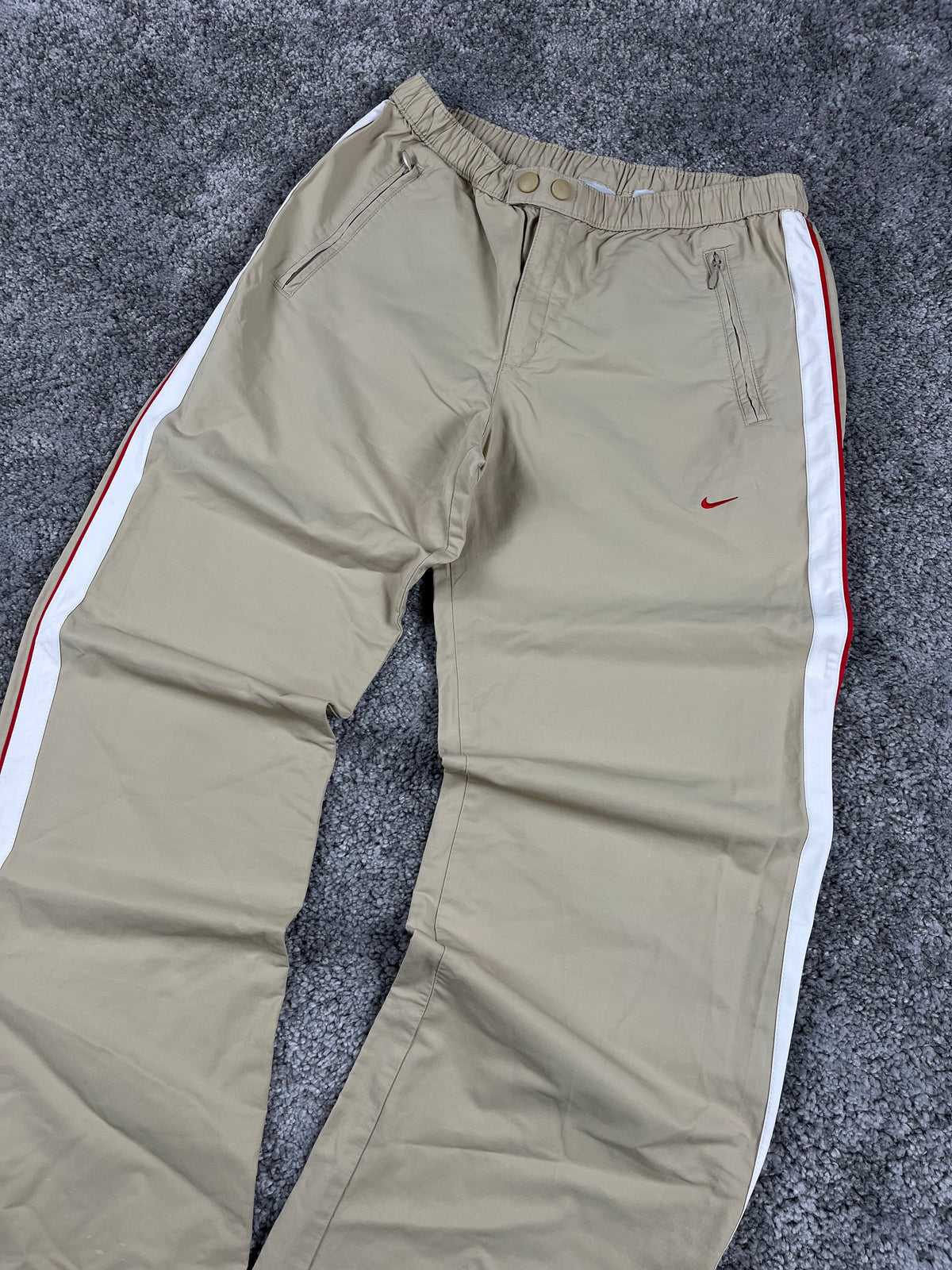 Pantalón de chándal Nike vintage años 2000 "Beige/Blanco/Rojo" (S)