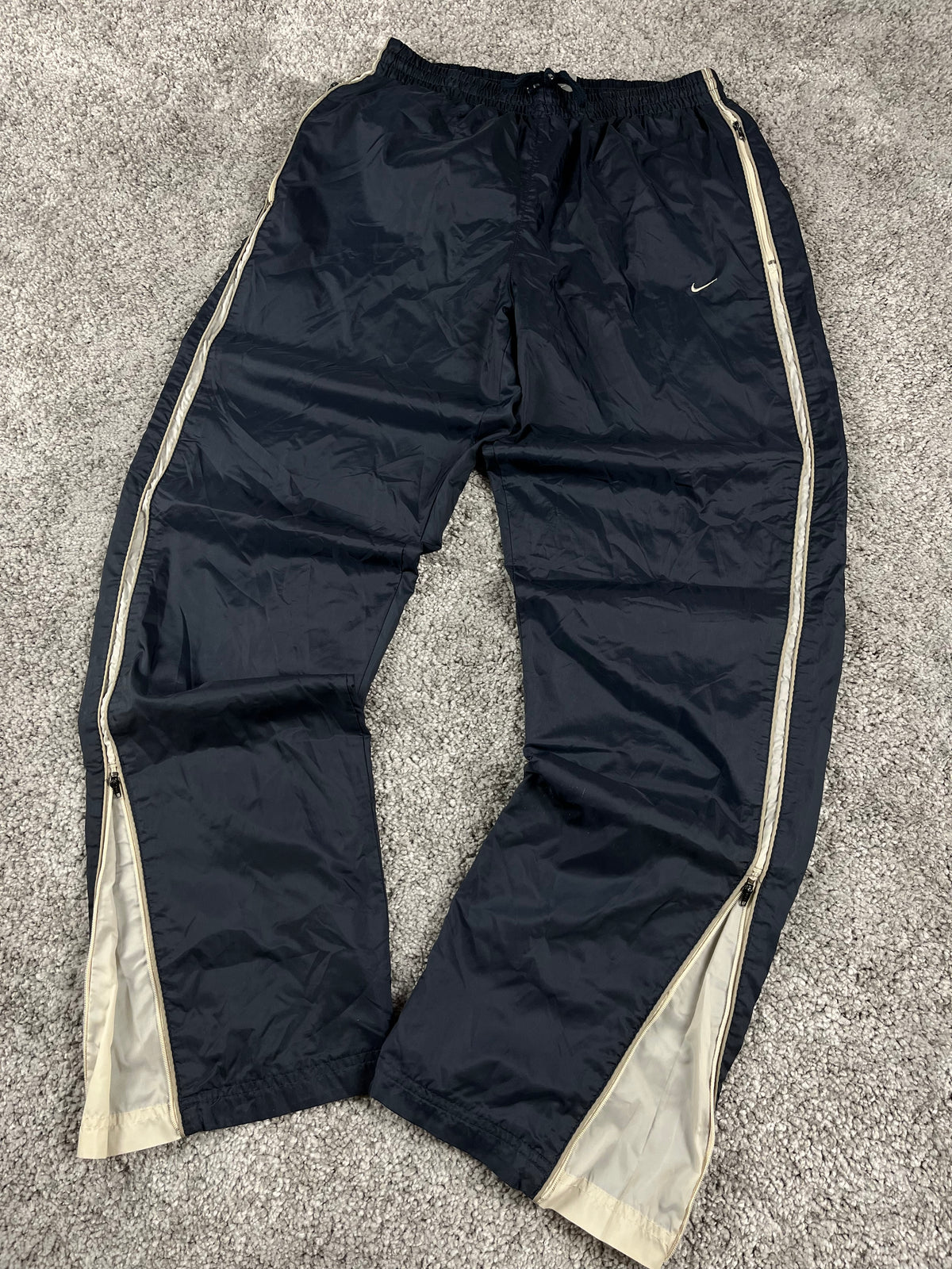 Nike Trackpant Vintage 2000s "Navy/Beig" (S)