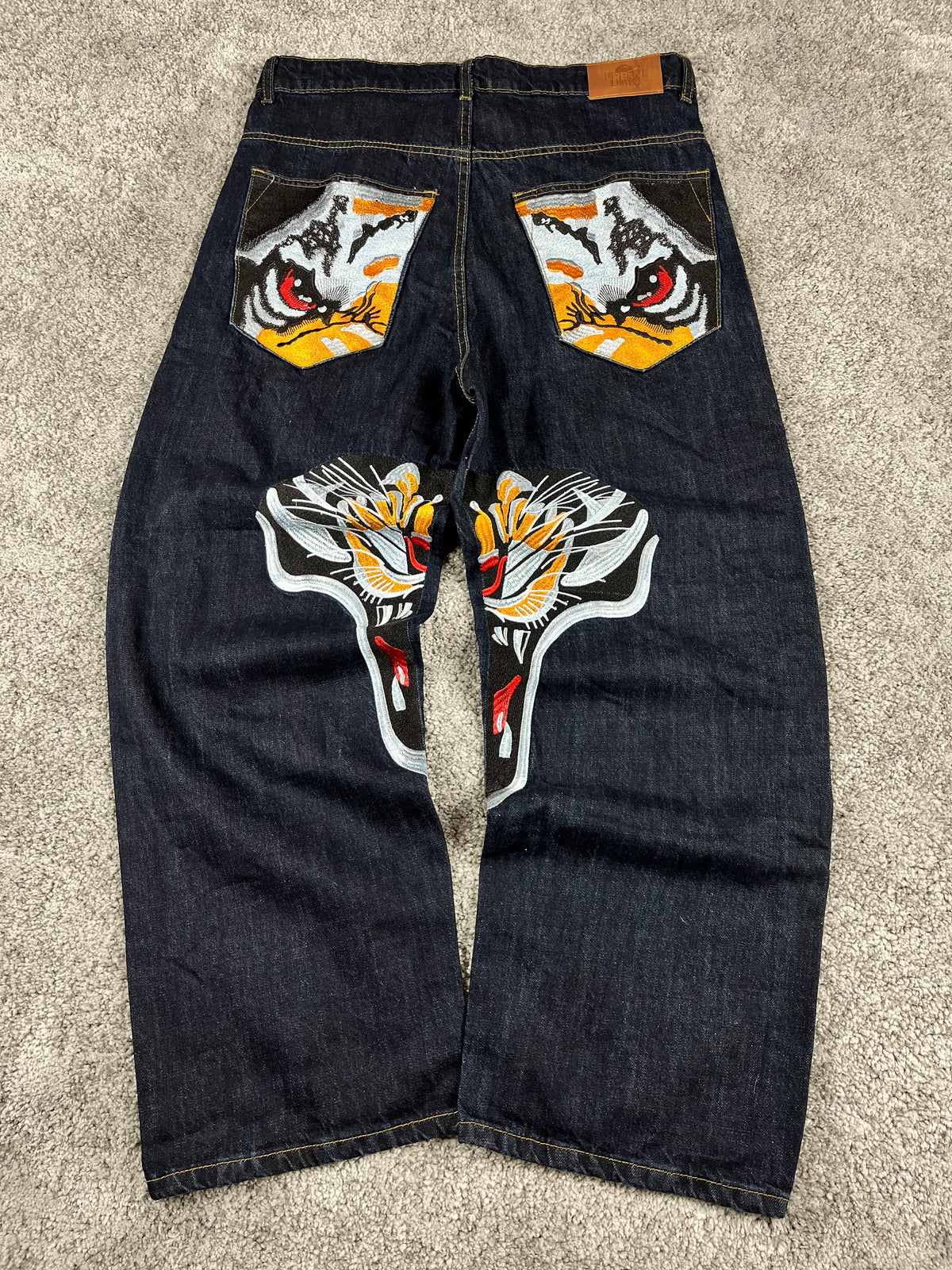 Urban Loops Jeans Y2K Baggy Streetwear "Denim" Estampado Tiger (L)