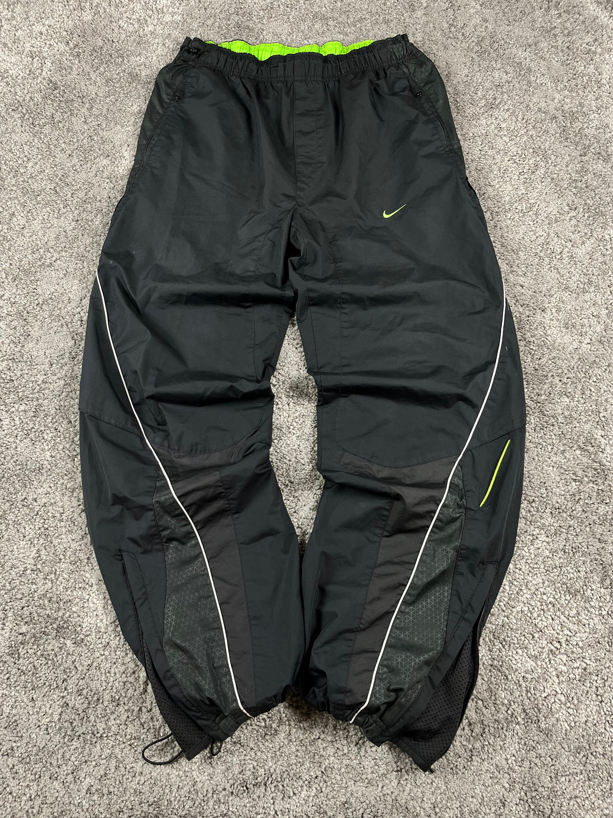 Pantalón deportivo Nike Shox vintage años 2000 "Negro/Verde" (S)
