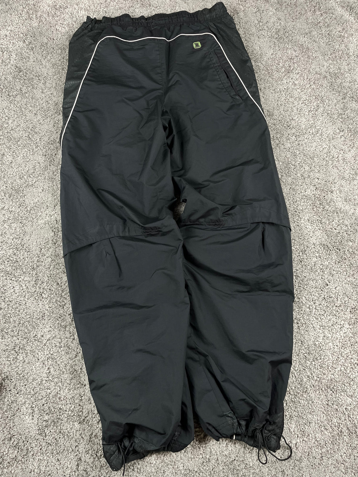 Pantalon de survêtement Nike Shox vintage des années 2000 « Noir/Vert » (S)