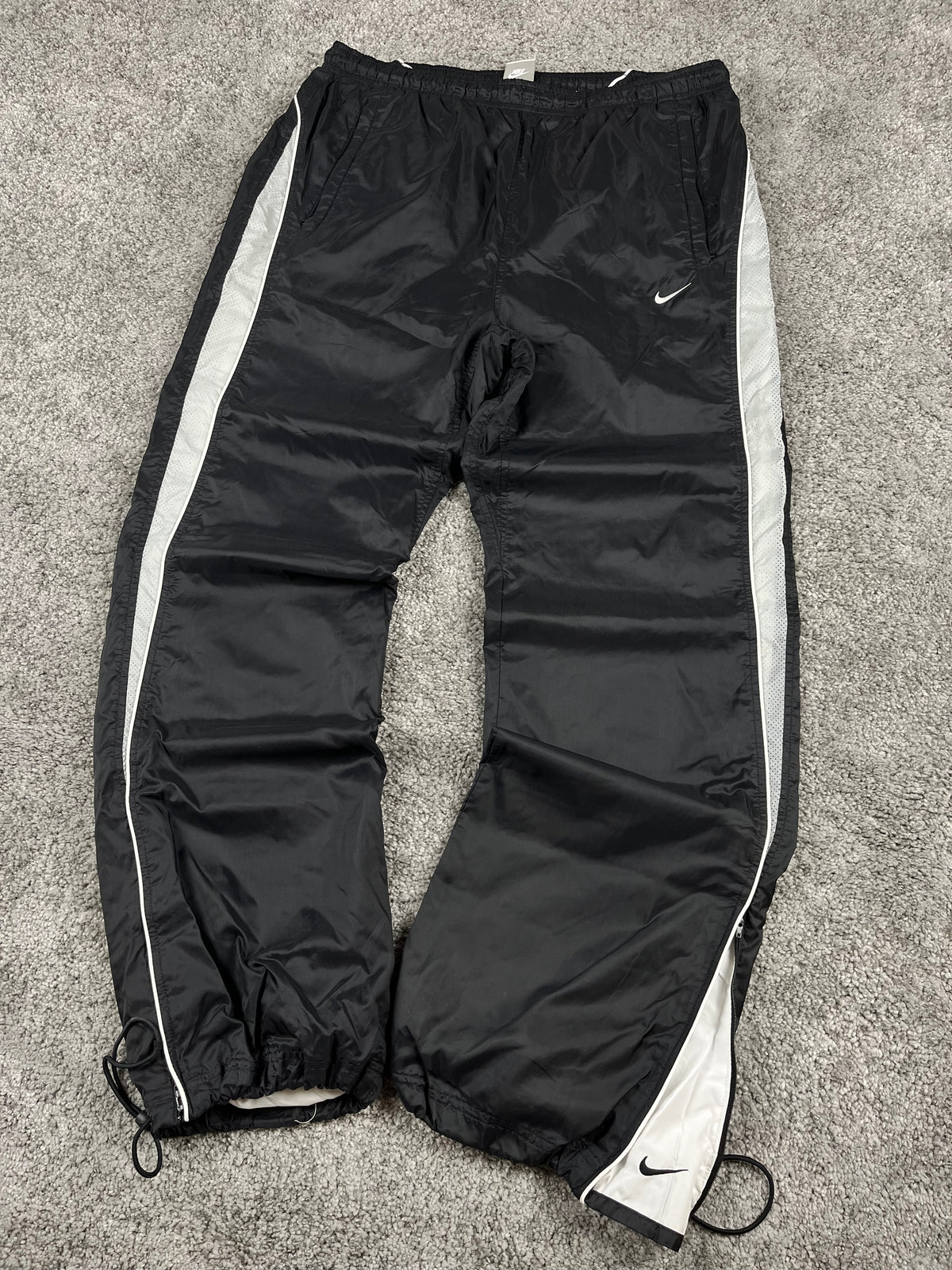 Pantalón de chándal Nike vintage años 2000 "Negro/Gris" (XL)