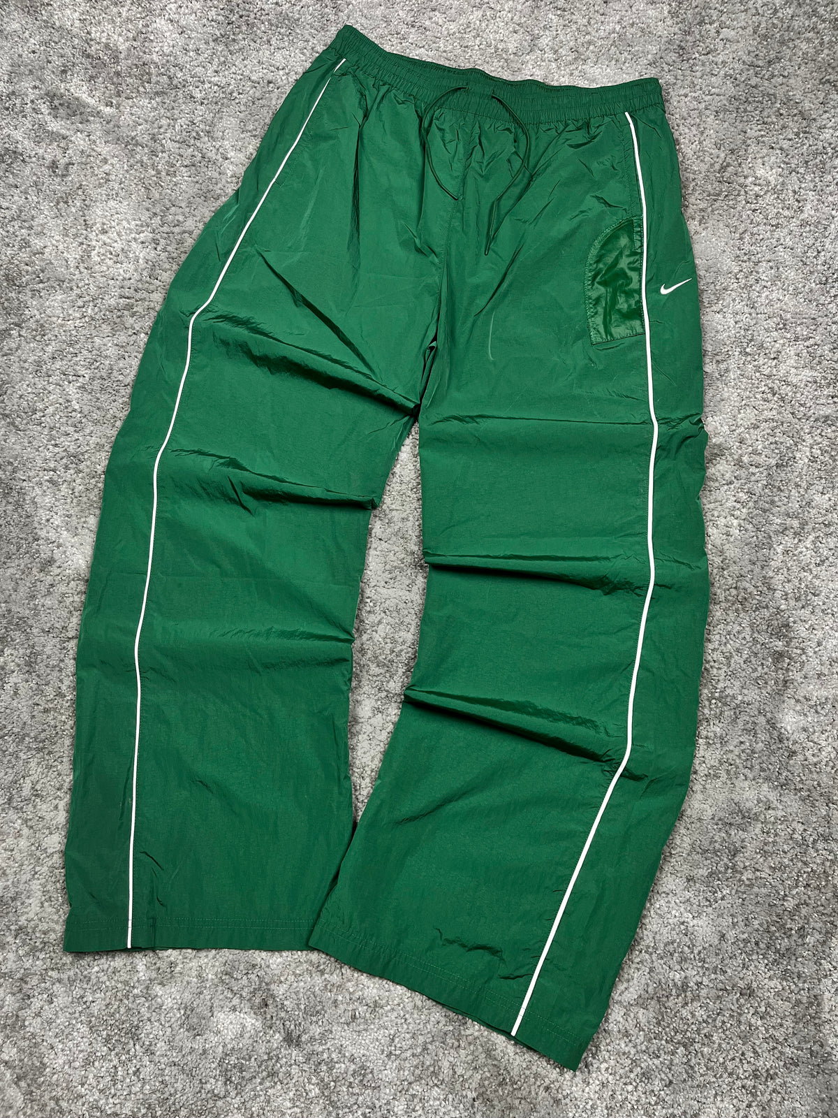 Pantalón de chándal Nike vintage años 2000 "Verde/Blanco" (L)