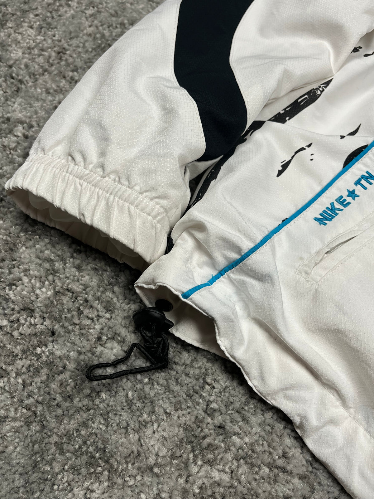 Veste de survêtement Nike TN vintage des années 2000 "Blanc/Noir" (L)