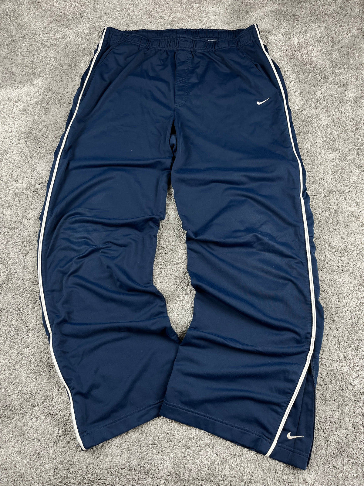 Nike Trackpant Vintage 2000s "Navy/White" (XXL)