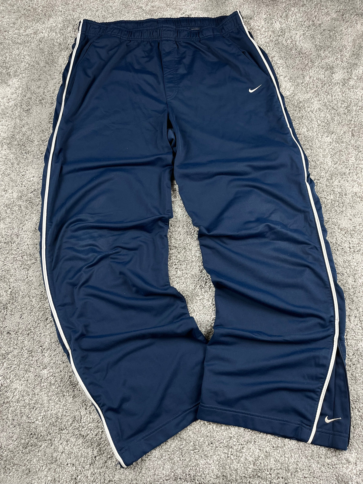 Nike Trackpant Vintage 2000s "Navy/White" (XXL)