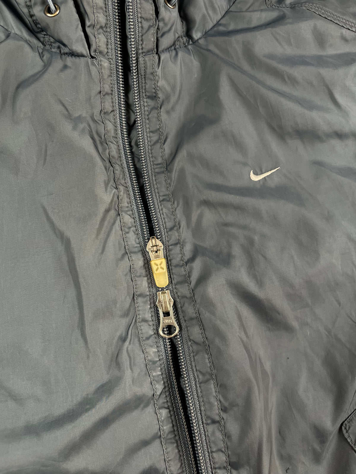 Nike Puffer Jacket Cropped Fit Vintage 2000s "Gray" (M)