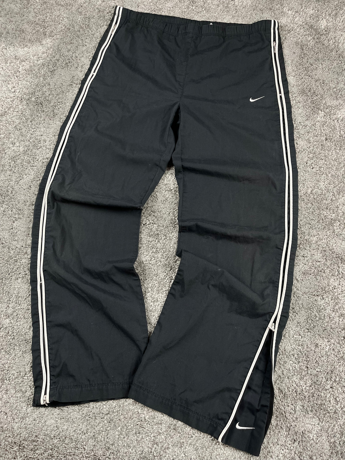 Nike Trackpant Rare Vintage 2000s "Black/White" (M)