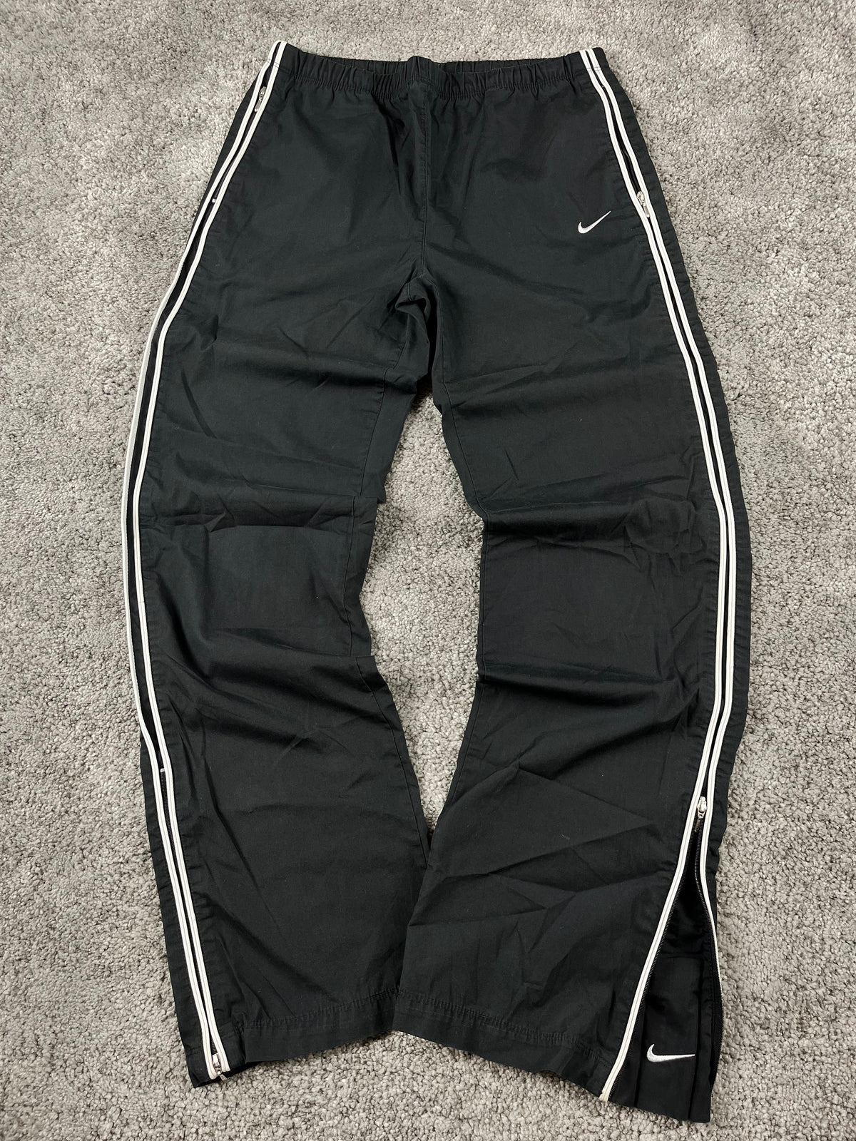 Pantalón de chándal Nike vintage años 2000 "Negro/Blanco" (S)