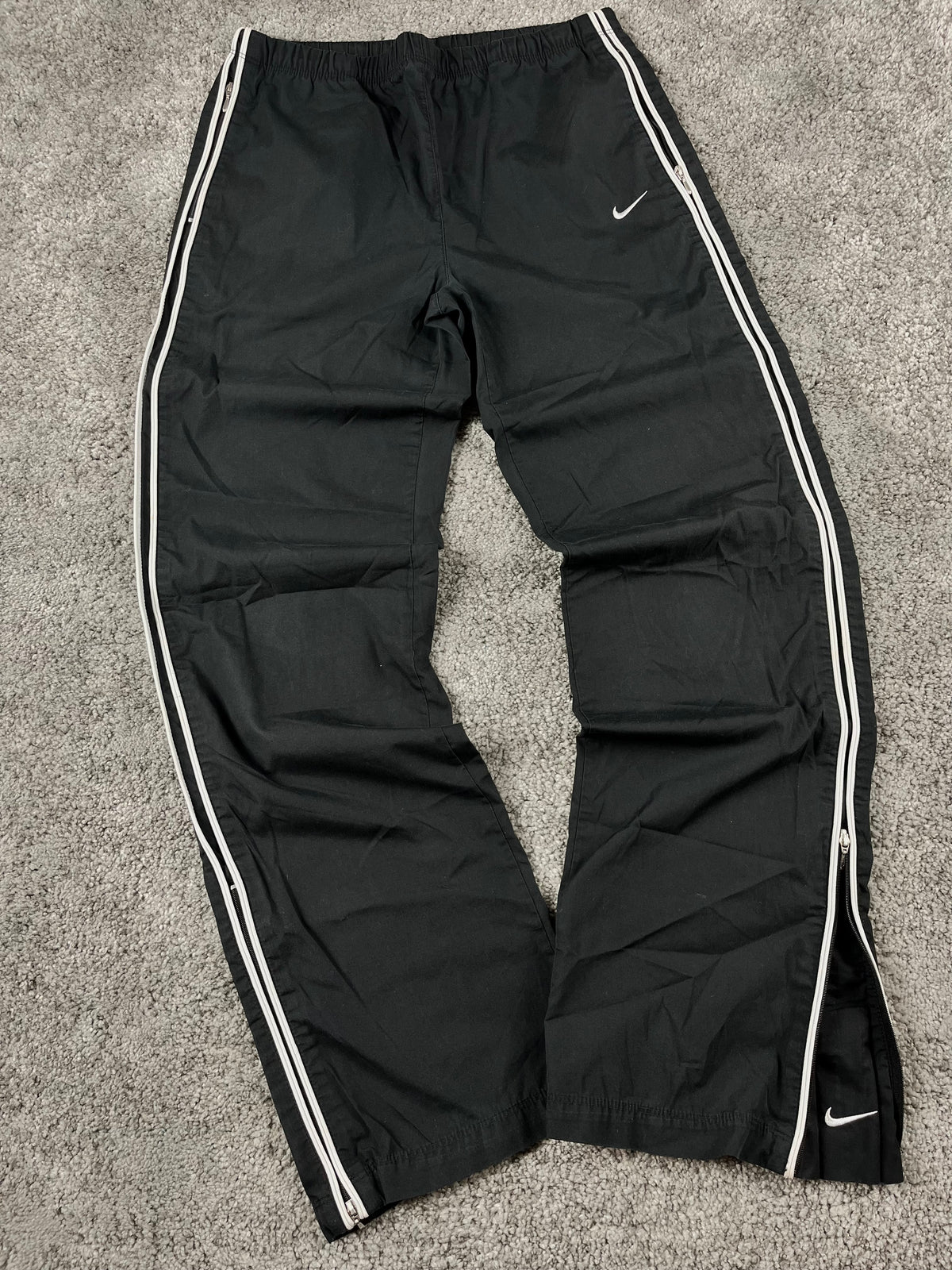 Pantalón de chándal Nike vintage años 2000 "Negro/Blanco" (S)