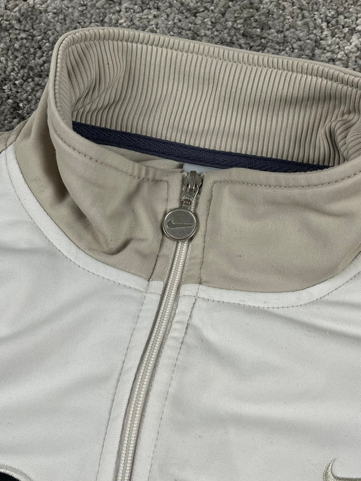 Nike Tracksuit Vintage 2000s "White/Black/Beig" (M)