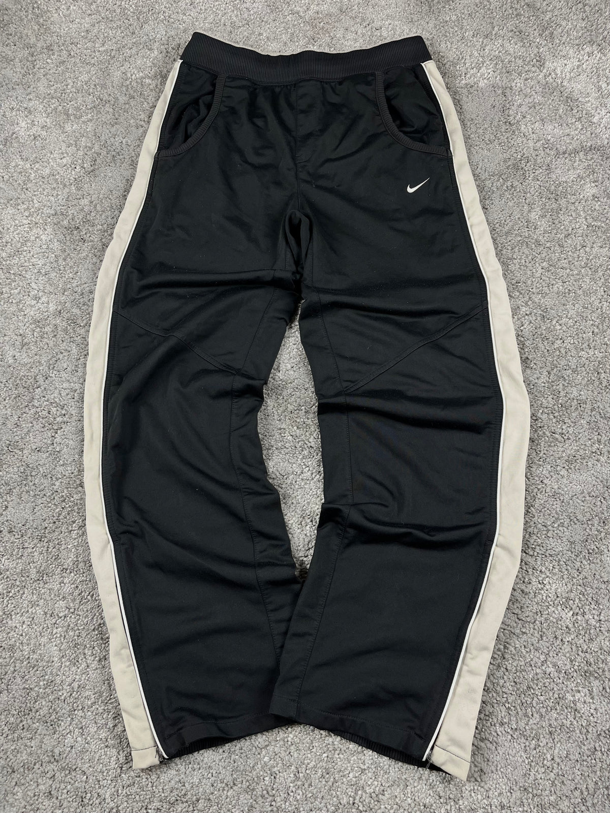 Nike Tracksuit Vintage 2000s "White/Black/Beig" (M)