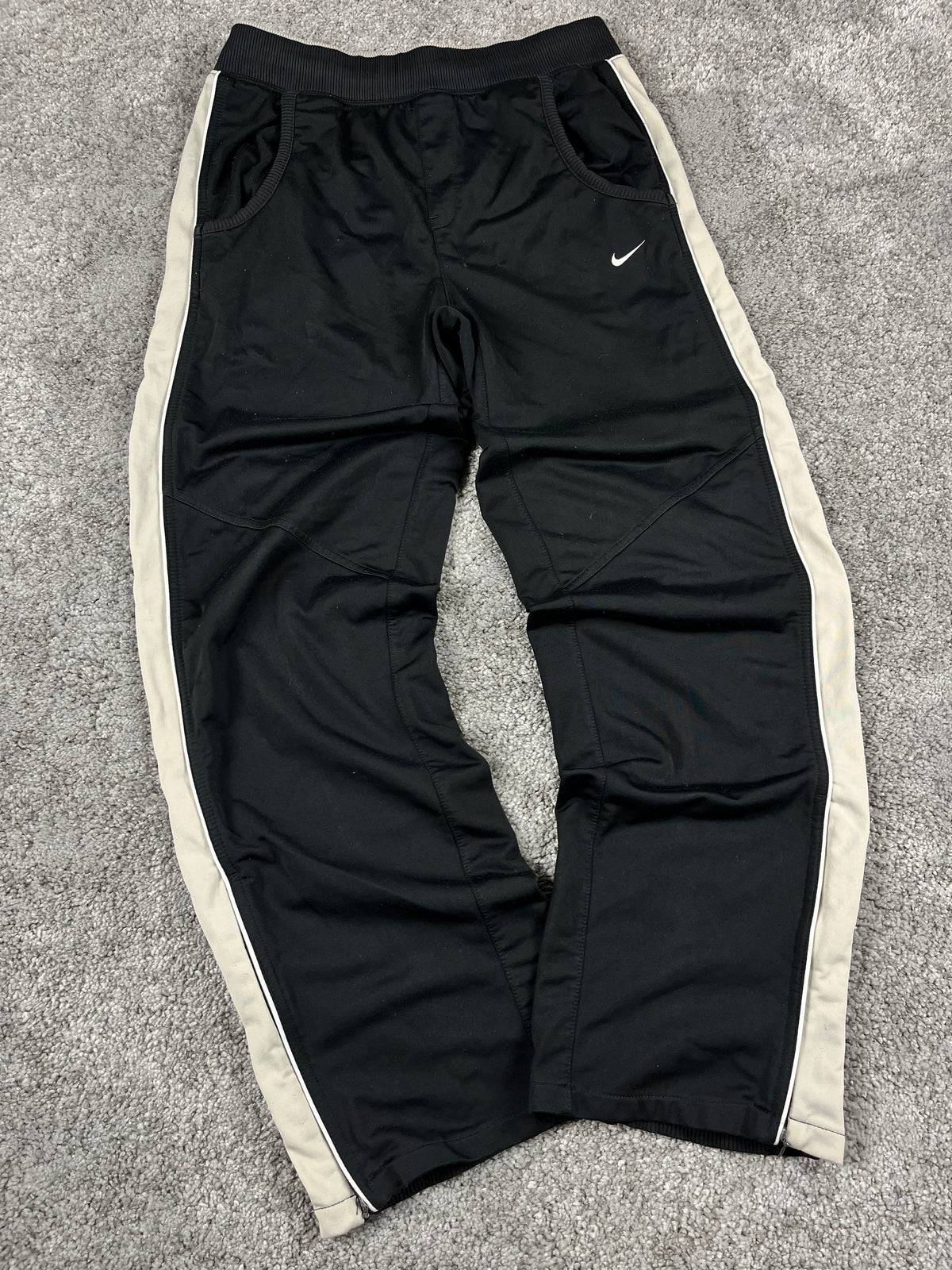 Nike Tracksuit Vintage 2000s "White/Black/Beig" (M)