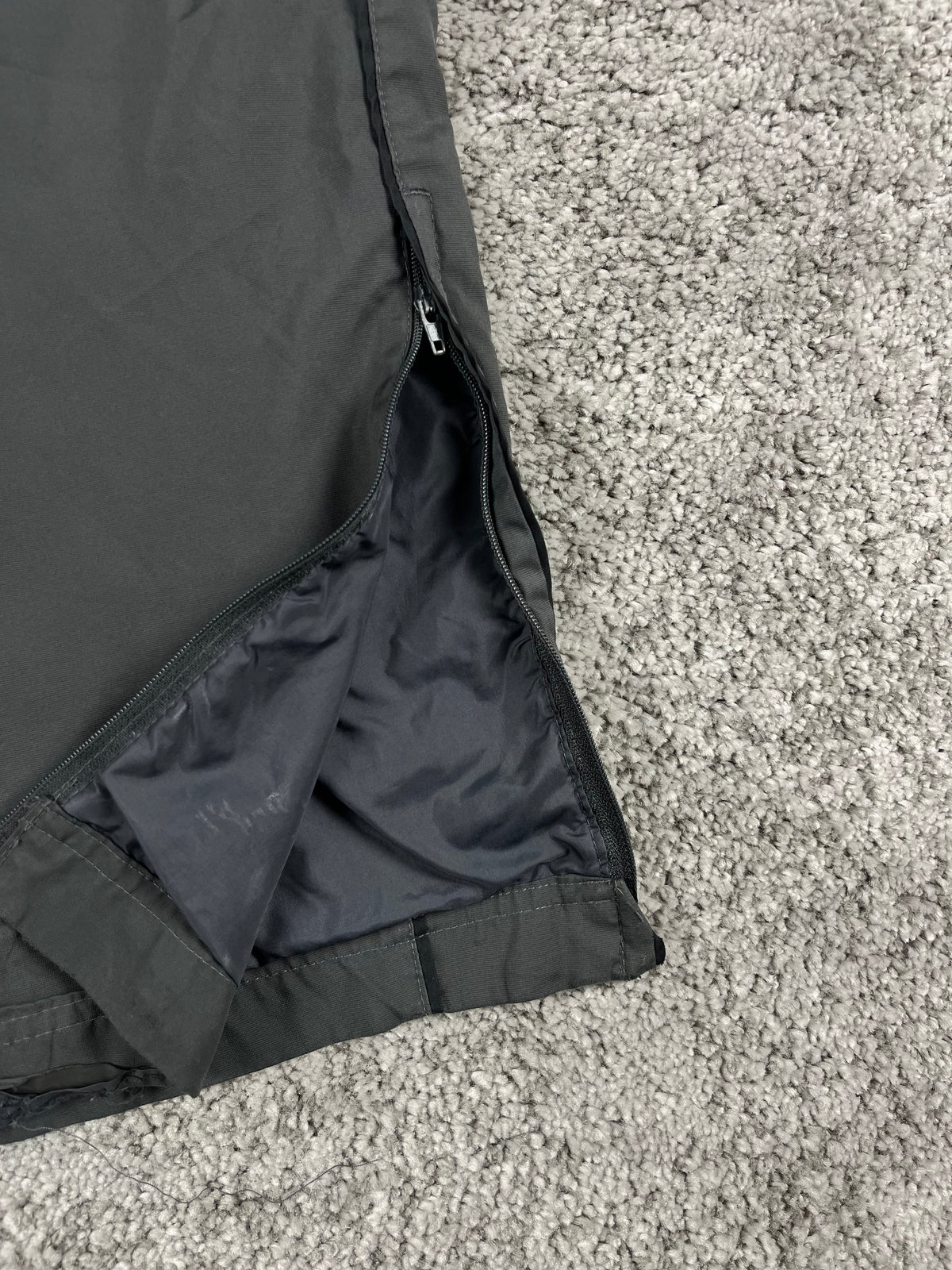 Nike Trackpant Vintage 2000s "Gray/Black" (L)