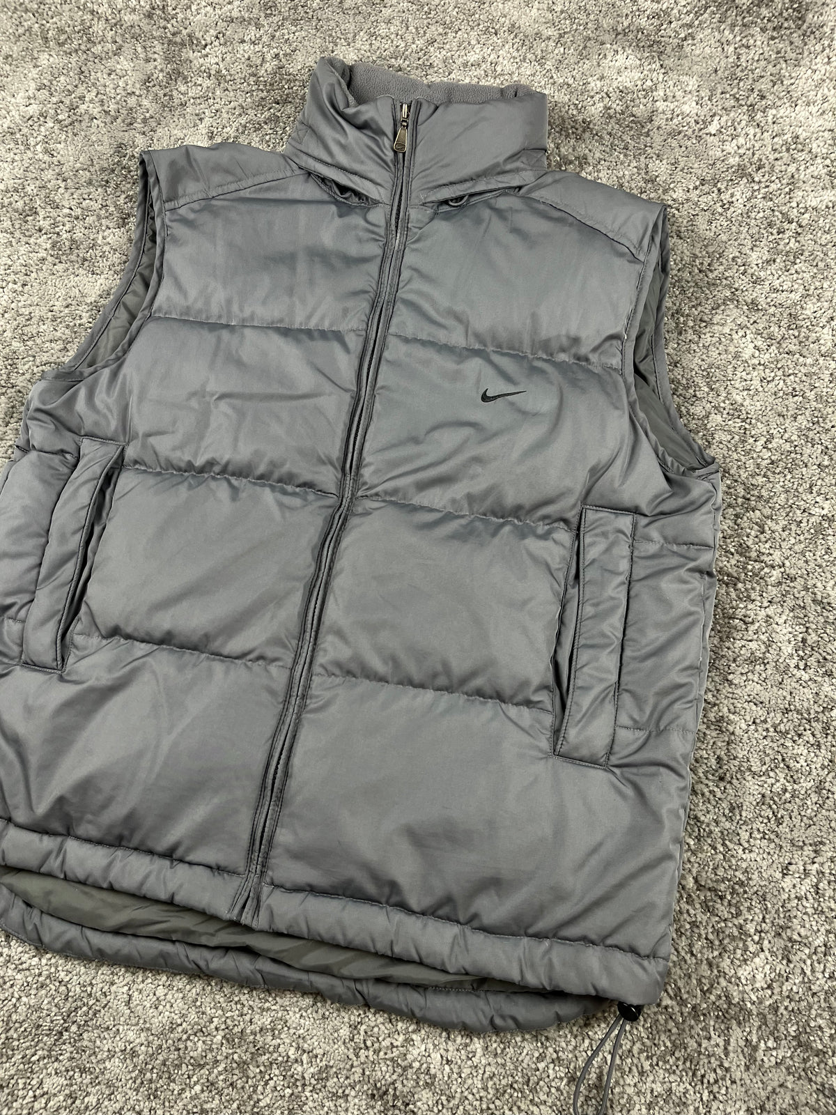 Chaleco acolchado Nike vintage años 2000 "Gris/Negro" (M)