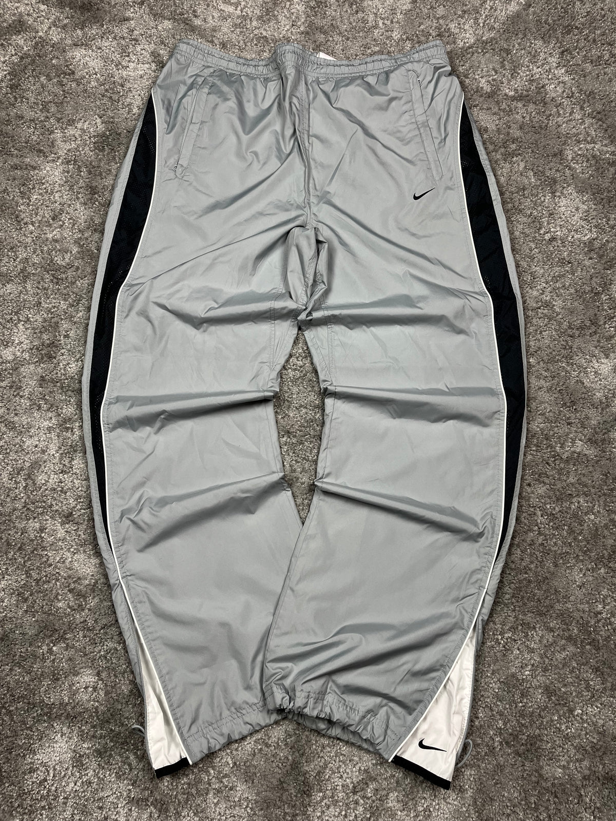 Nike Trackpant Vintage 2000s "Gray/Black" (XXL)