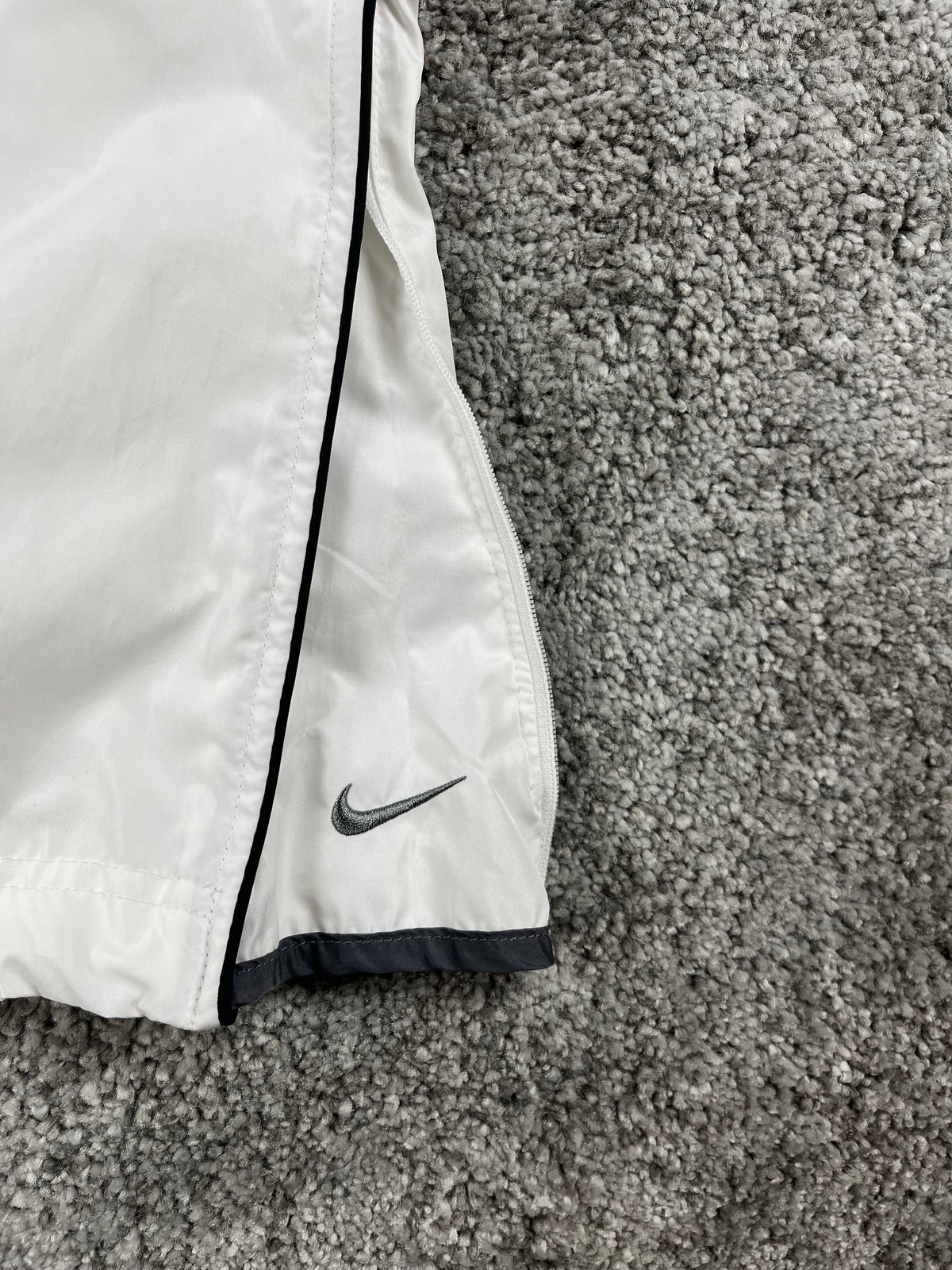 Pantalon de survêtement Nike vintage années 2000 "Blanc/Gris" (M)