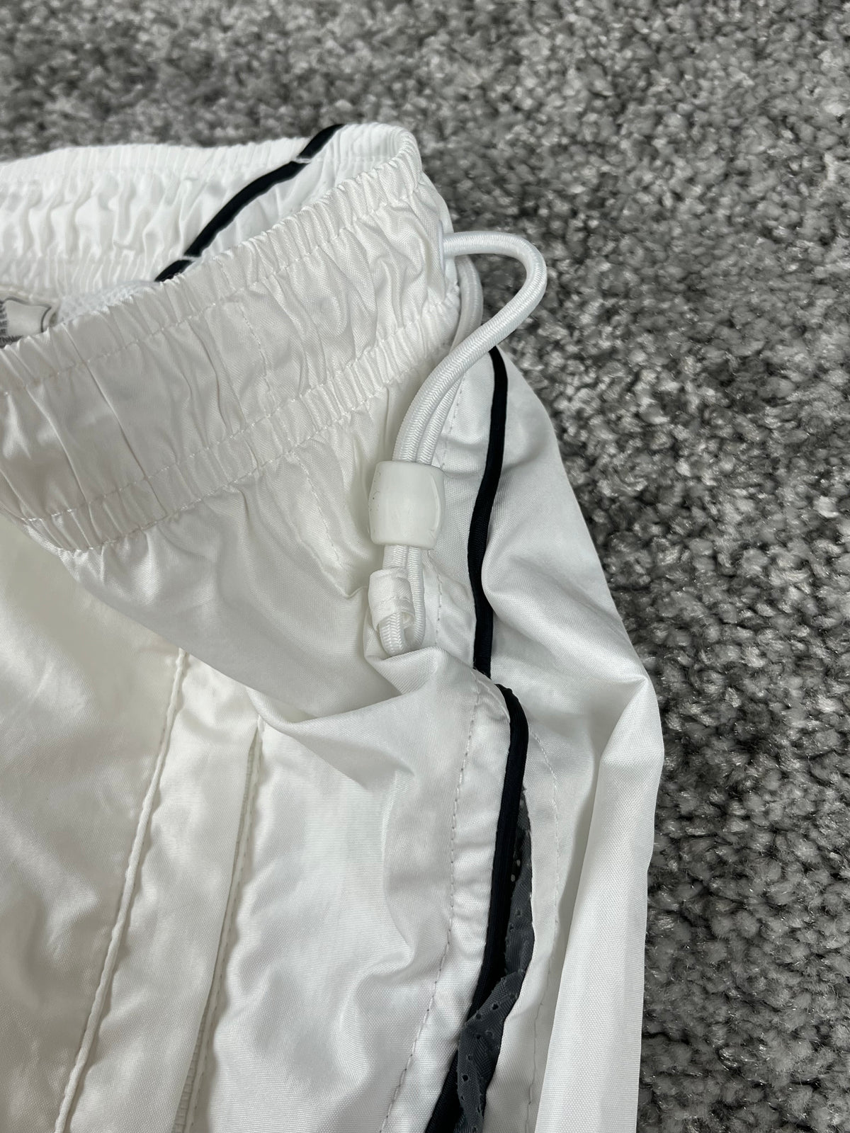 Pantalon de survêtement Nike vintage années 2000 "Blanc/Gris" (M)