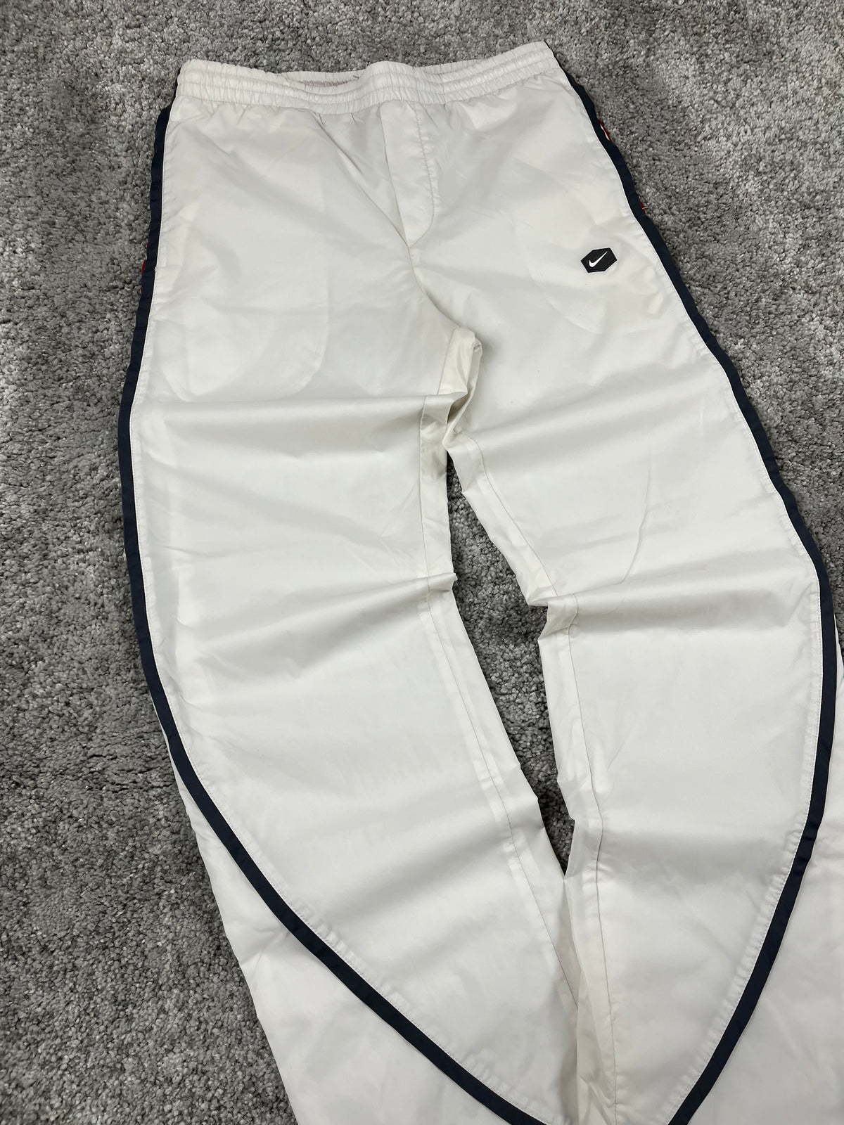 Nike Trackpant Vintage 2000s "White/Black" (S)