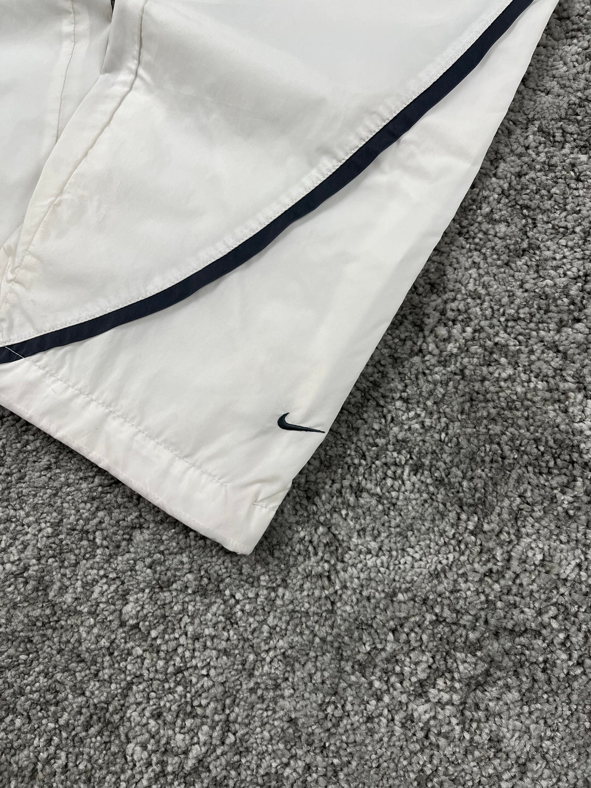 Nike Trackpant Vintage 2000s "White/Black" (S)