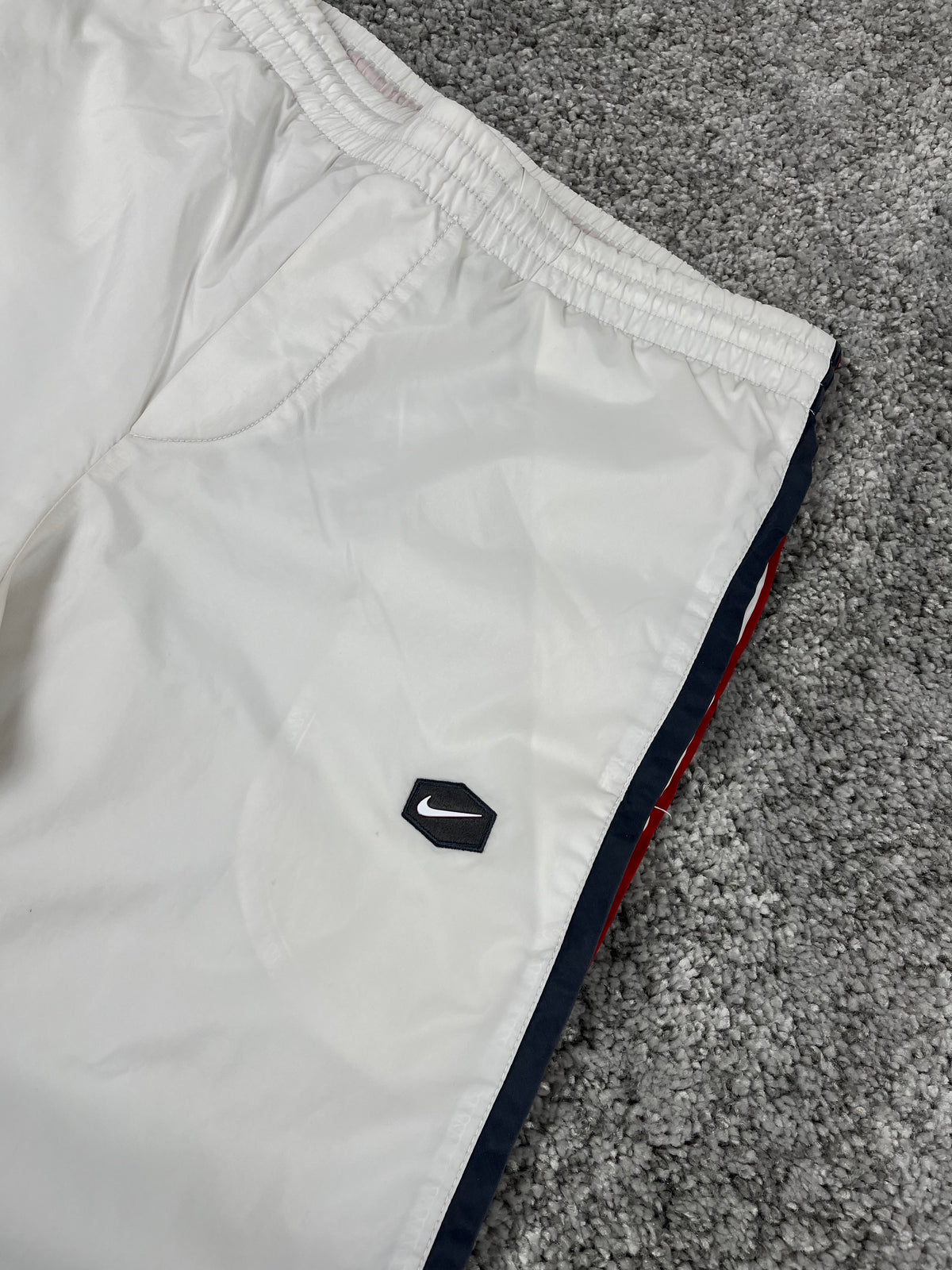 Nike Trackpant Vintage 2000s "White/Black" (S)
