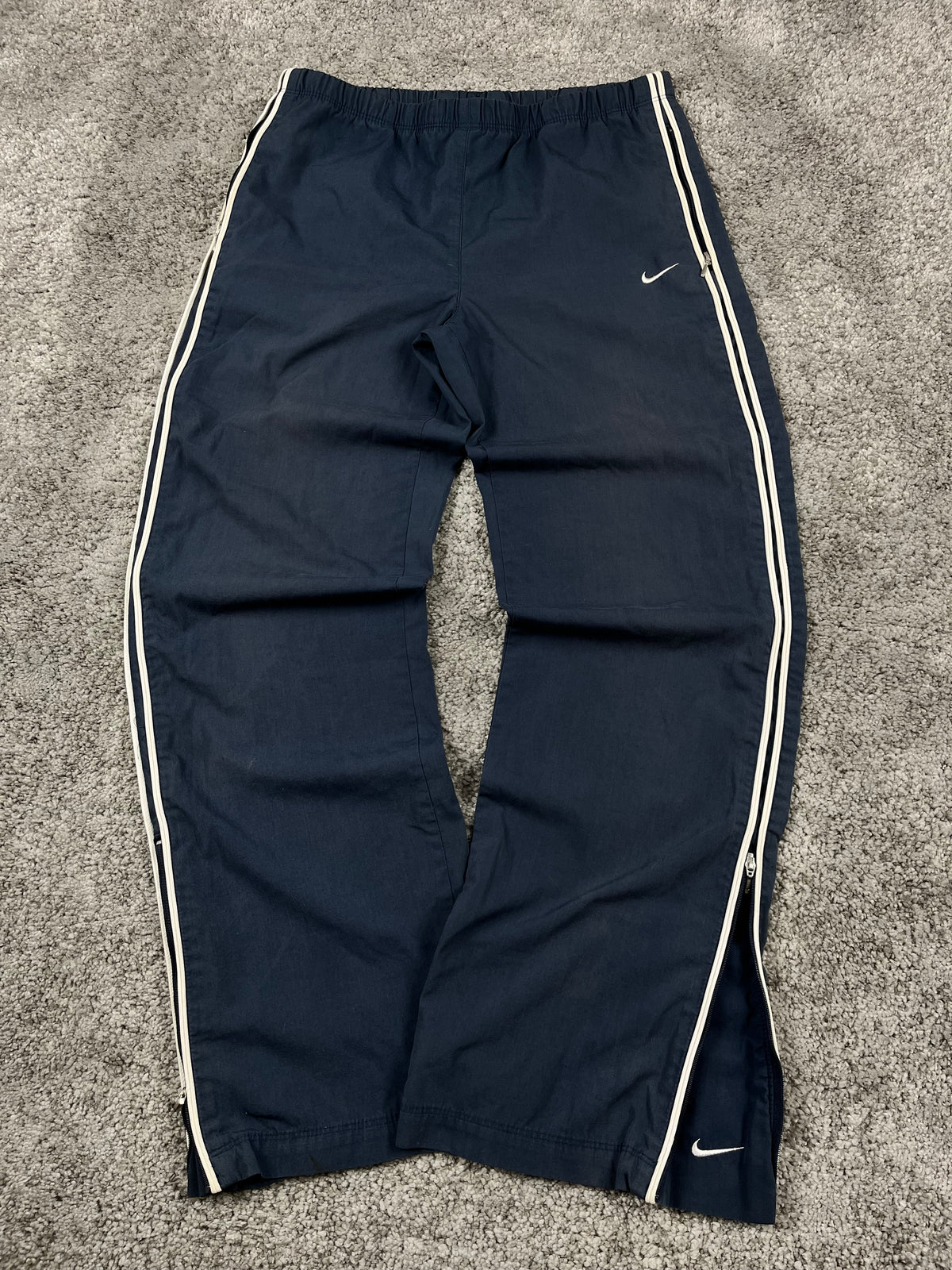 Nike Trackpant Vintage 2000s "Navy/White" (S)