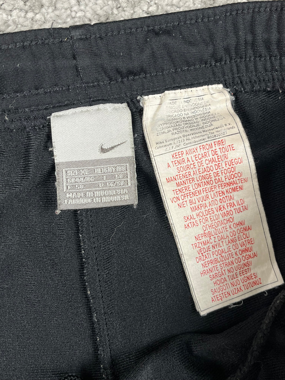 Nike Trackpant Vintage 2000s "Black/White" (XL)