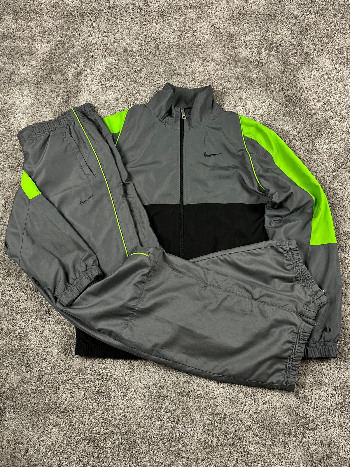 Nike Tracksuit Vintage 2000s "Gray/Green" (S)