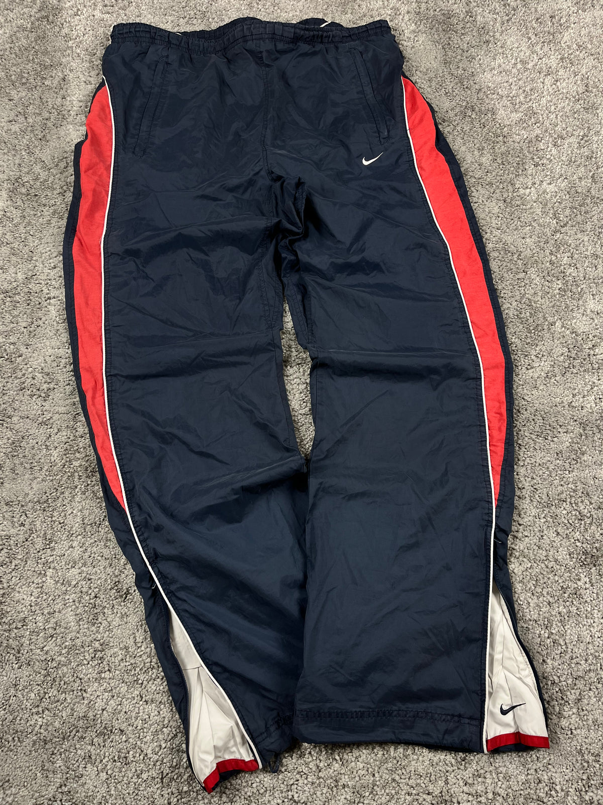 Nike Trackpant Vintage 2000s "Navy/Red" (XL)