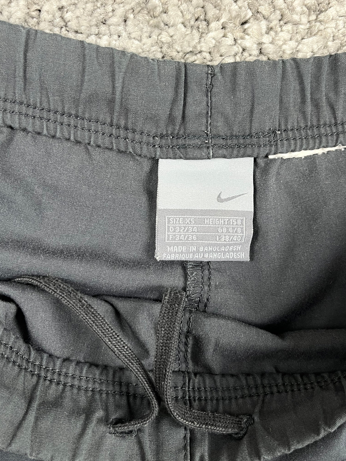 Nike Trackpant Vintage 2000s "Gray/White" (XS)