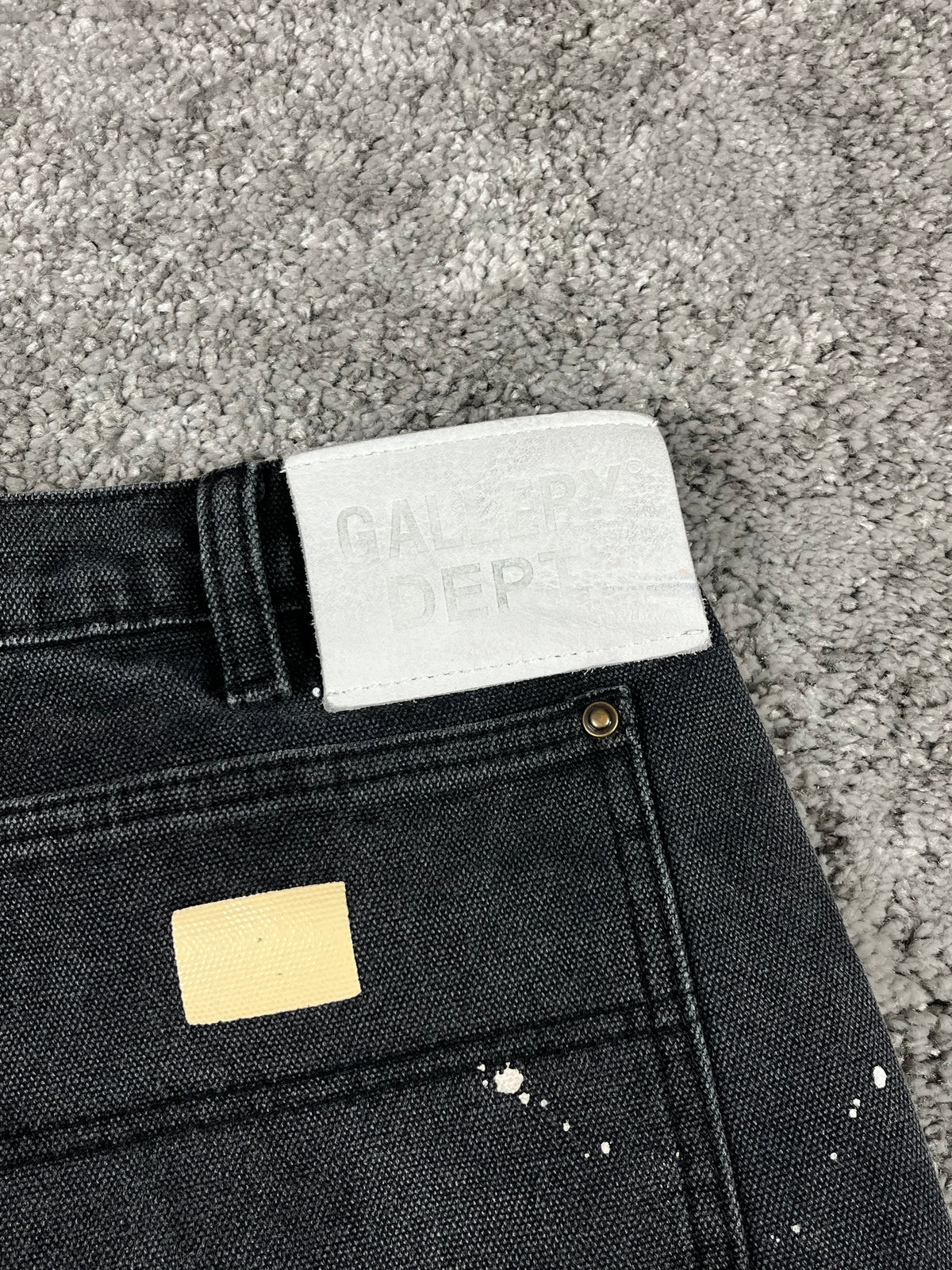 Gallery Dept. Flared Jeans Black "Paint & Patch Detail" (34/44)