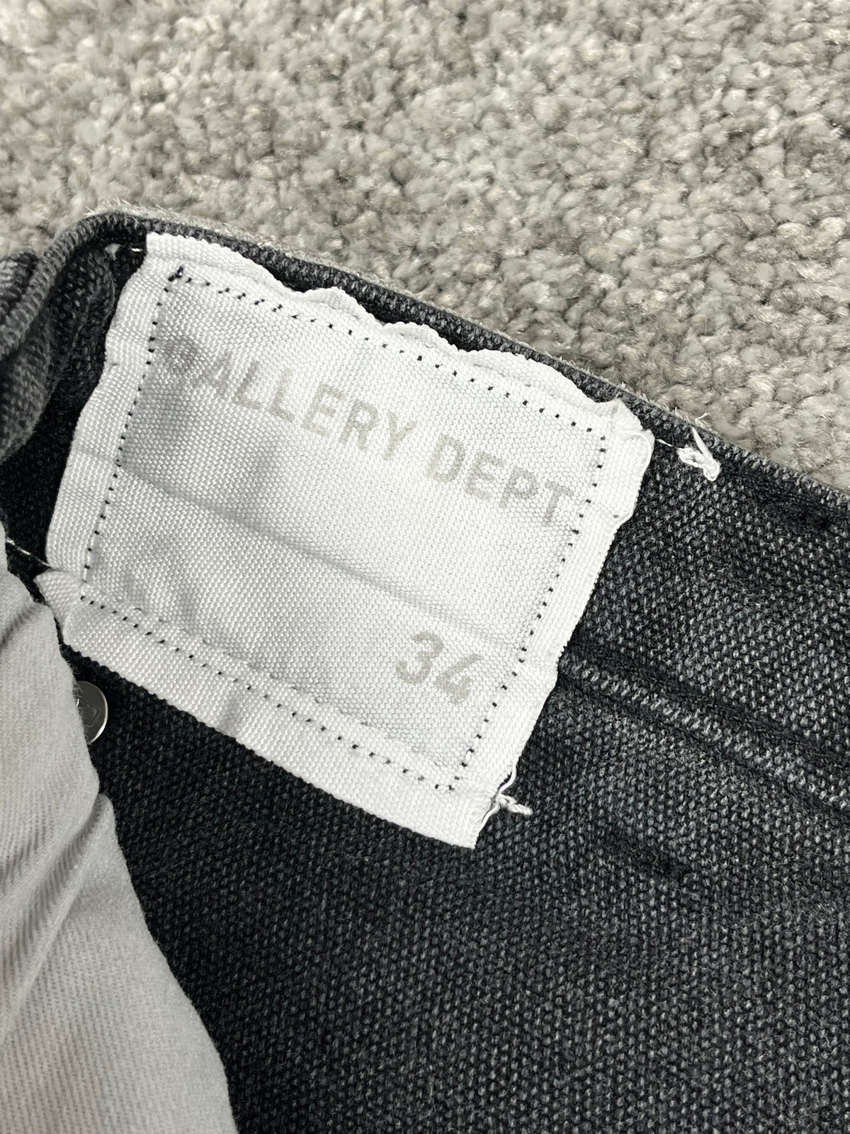 Gallery Dept. Flared Jeans Black "Paint & Patch Detail" (34/44)