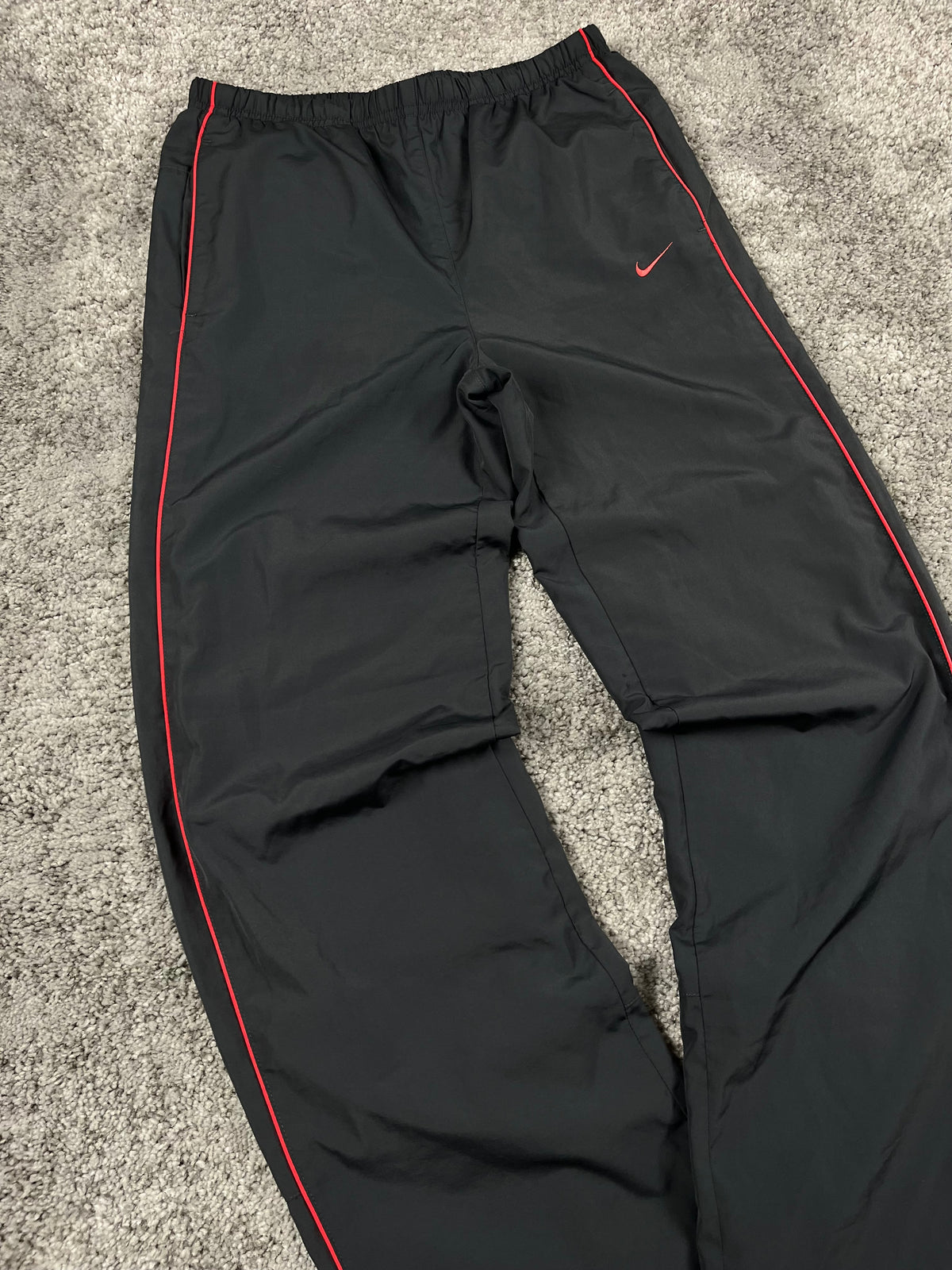 Nike Trackpant Vintage 2000s "Gray/Red" (S)