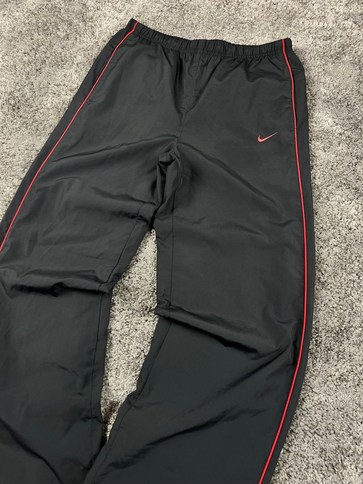 Nike Trackpant Vintage 2000s "Gray/Red" (S)