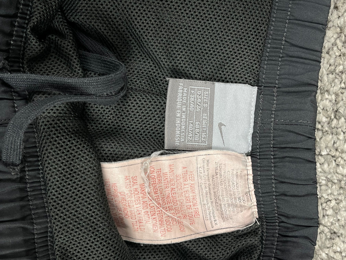 Nike Trackpant Vintage 2000s "Gray/Red" (S)