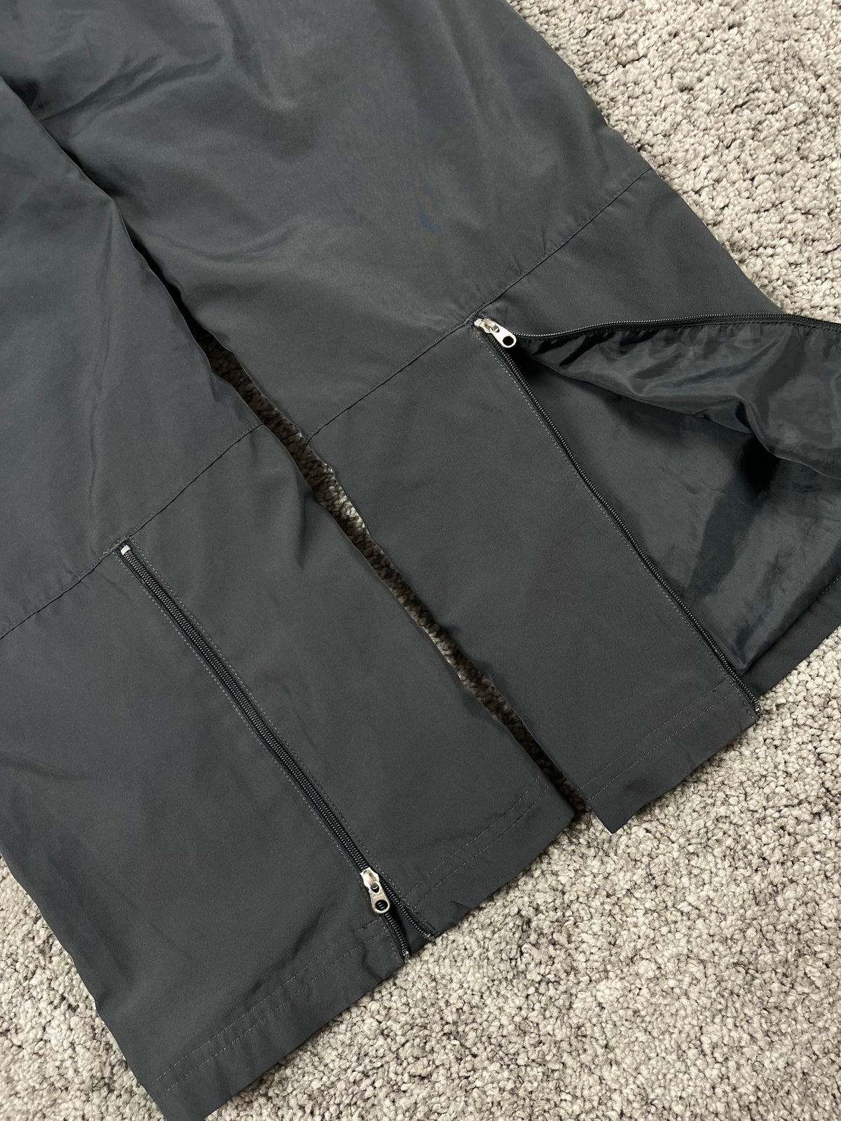 Nike Trackpant Vintage 2000s "Gray/Red" (S)