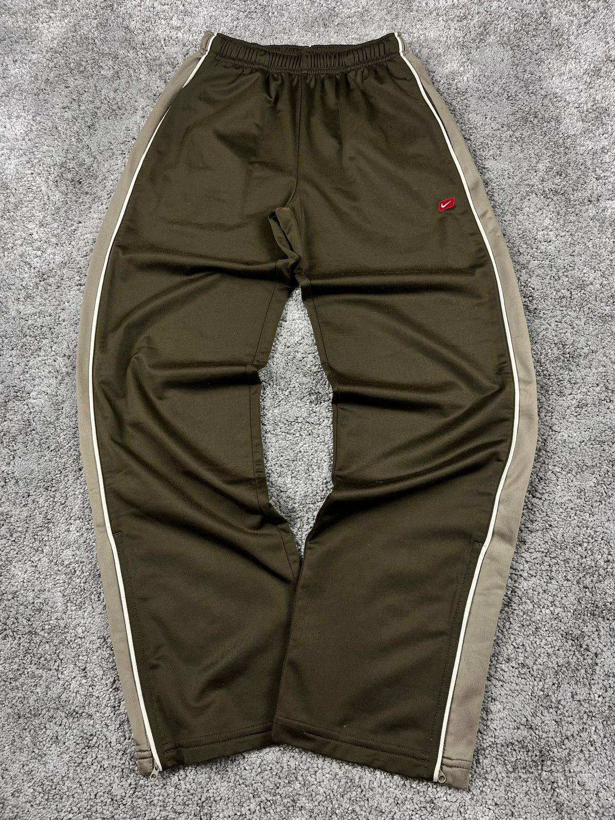 Nike Trackpant Vintage 2000s "Green Olive/ Green" (S)