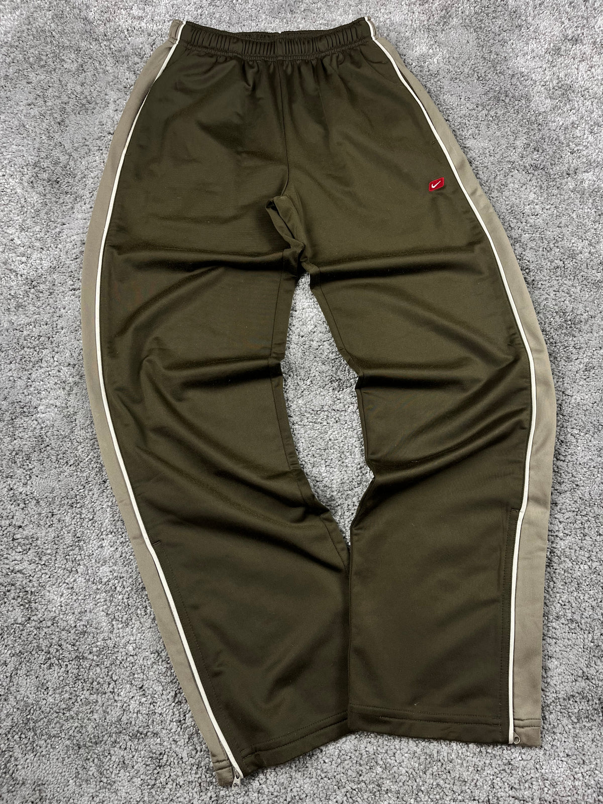 Nike Trackpant Vintage 2000s "Green Olive/ Green" (S)